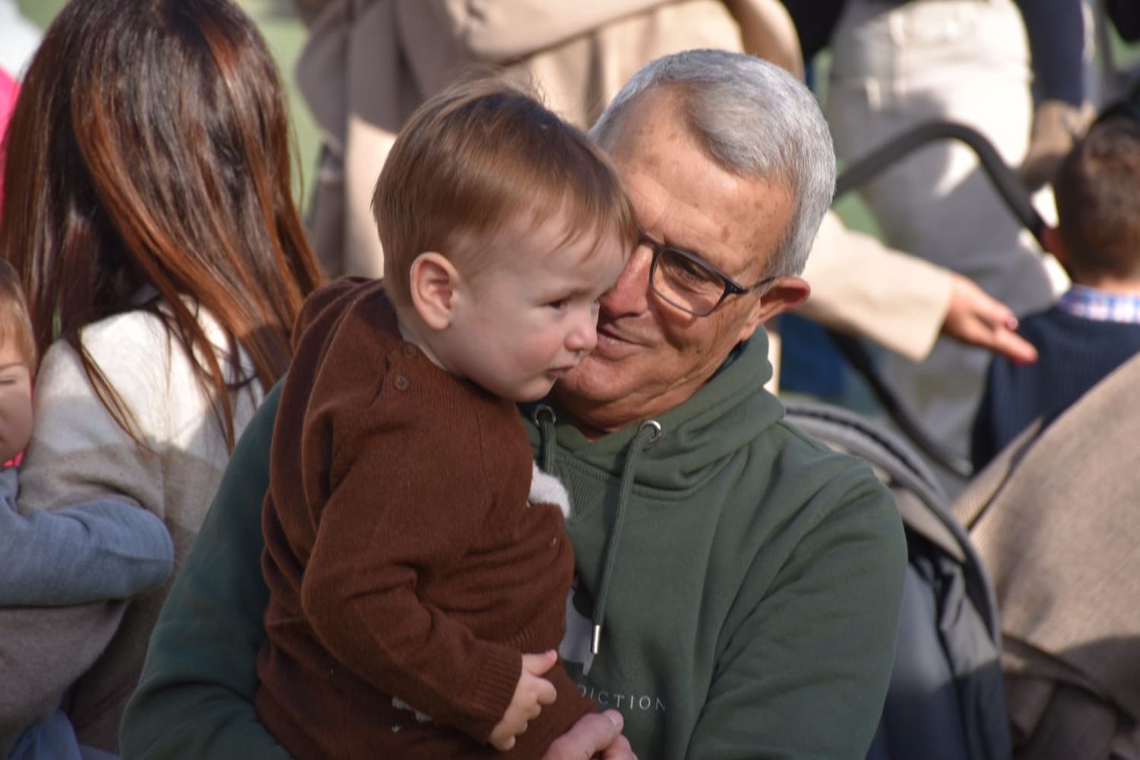 La Navidad llega a la Marina con una fiesta infantil