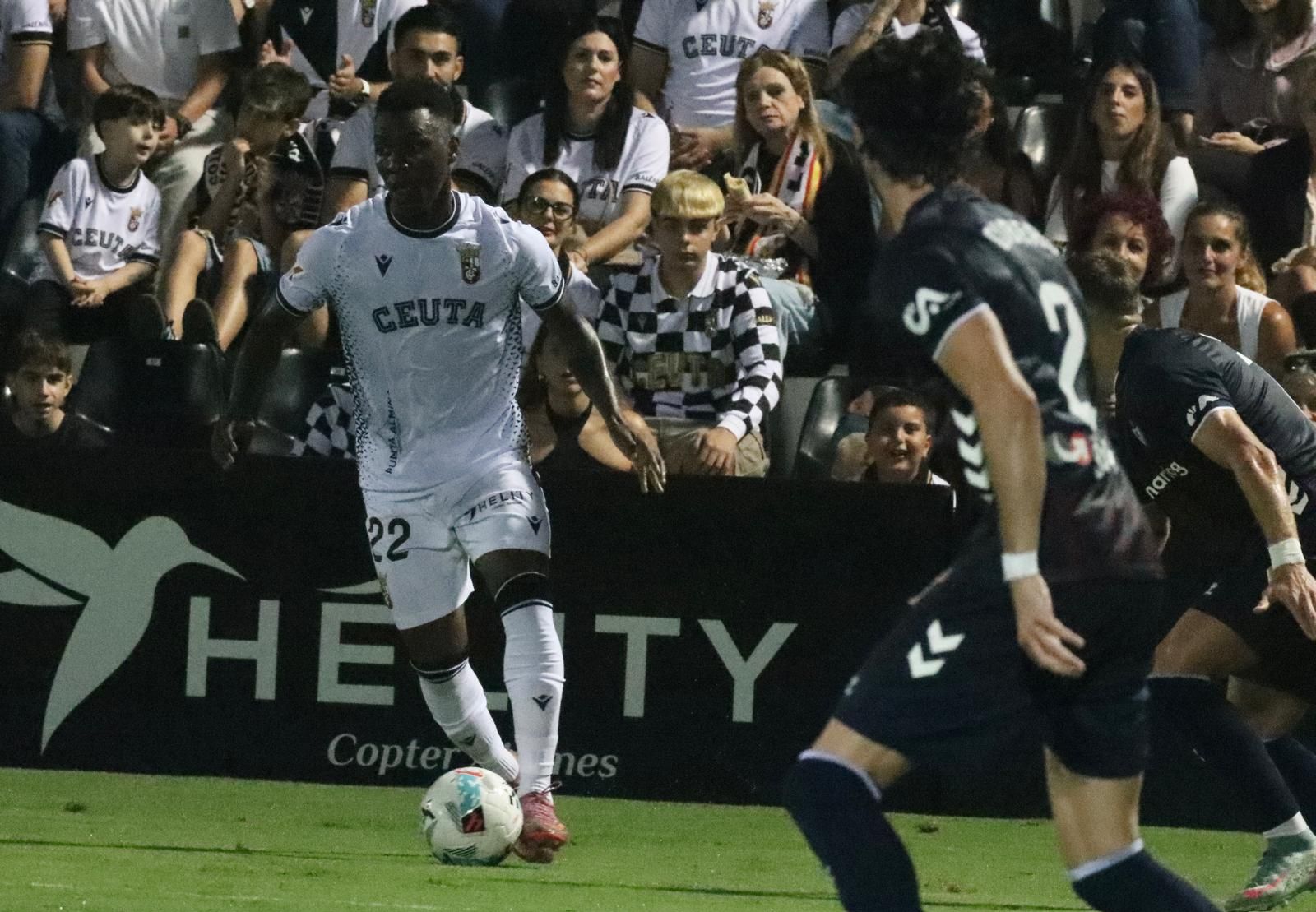 La AD Ceuta prolonga su buena racha en el Murube