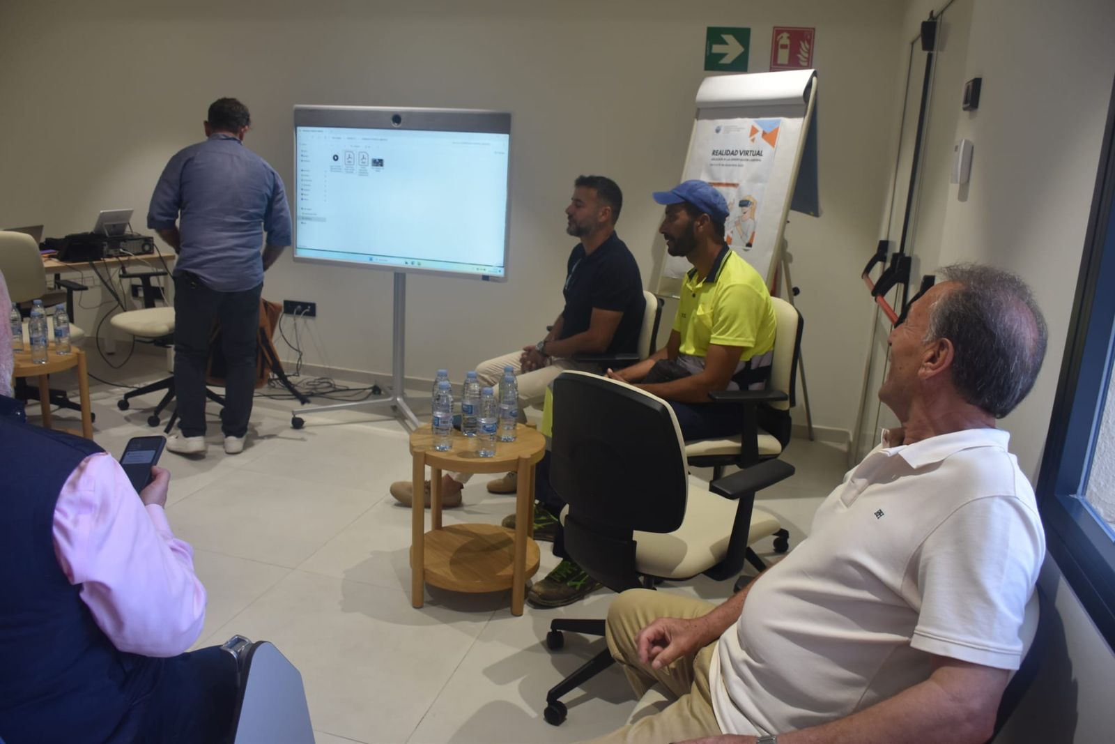 El SEPE celebra 40 años de políticas de empleo con una mesa redonda de éxito y participación
