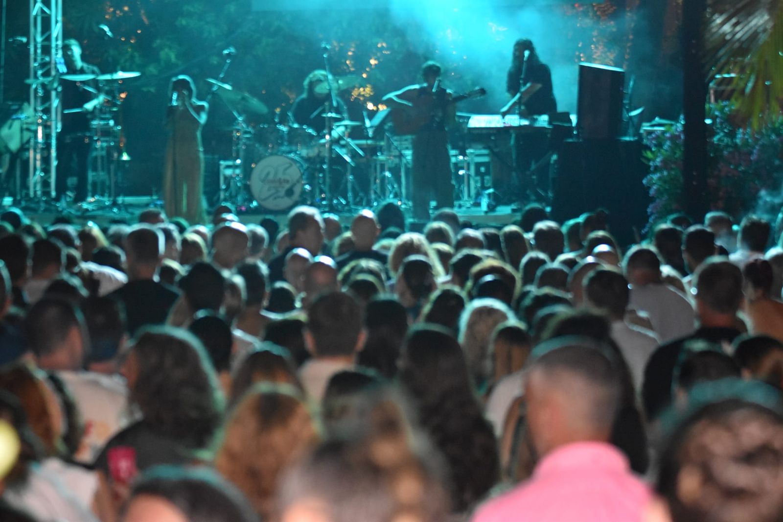 Chambao llena de magia el Ceuta Music Park en su segunda noche