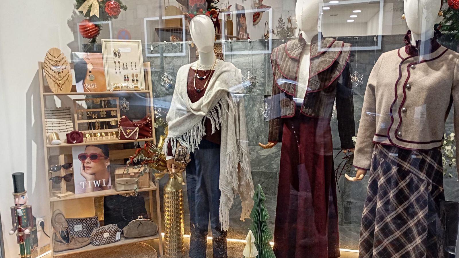 Escaparate de Circonita Joyas