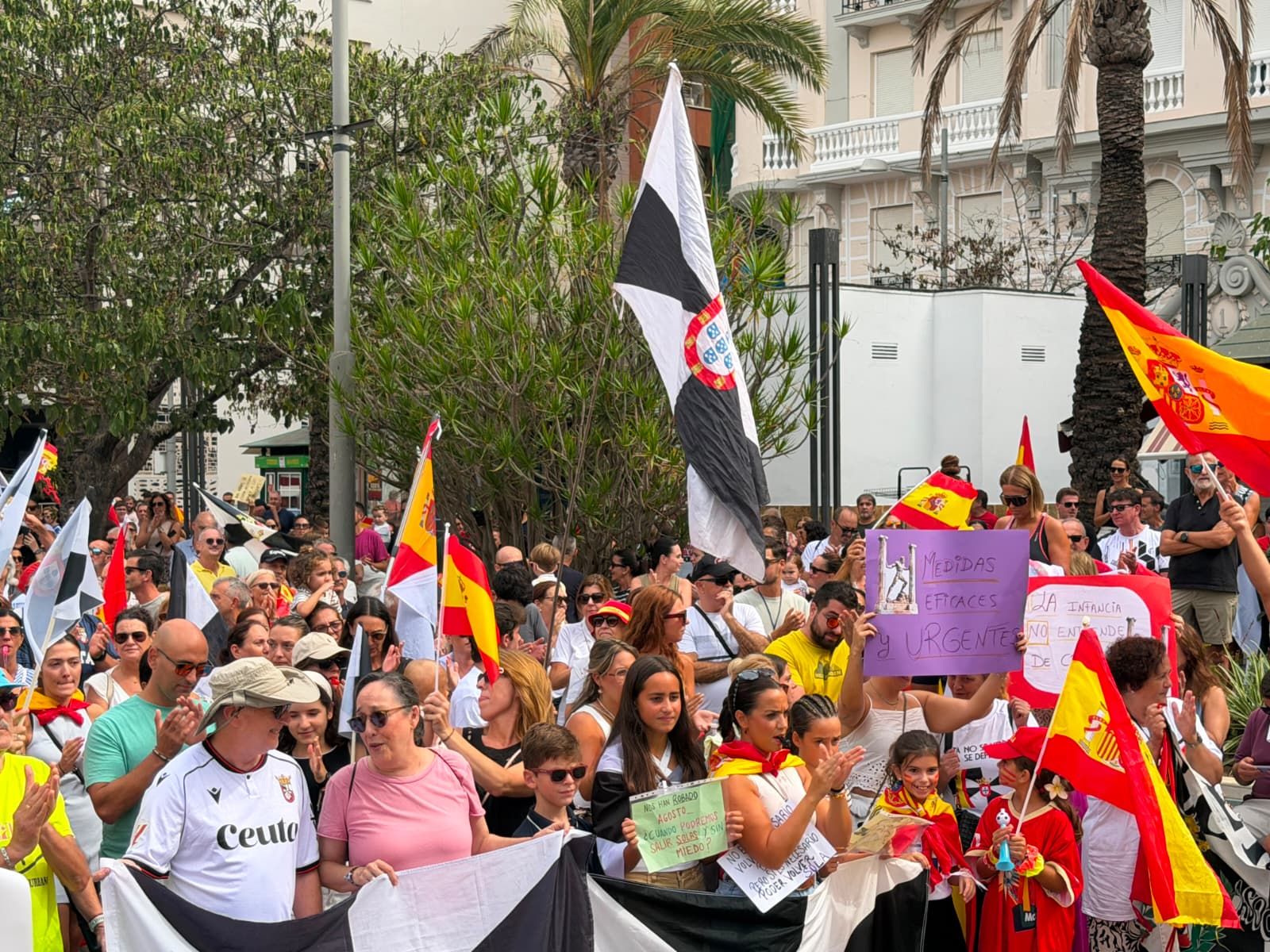 La Plaza de los Reyes clama por un curso seguro