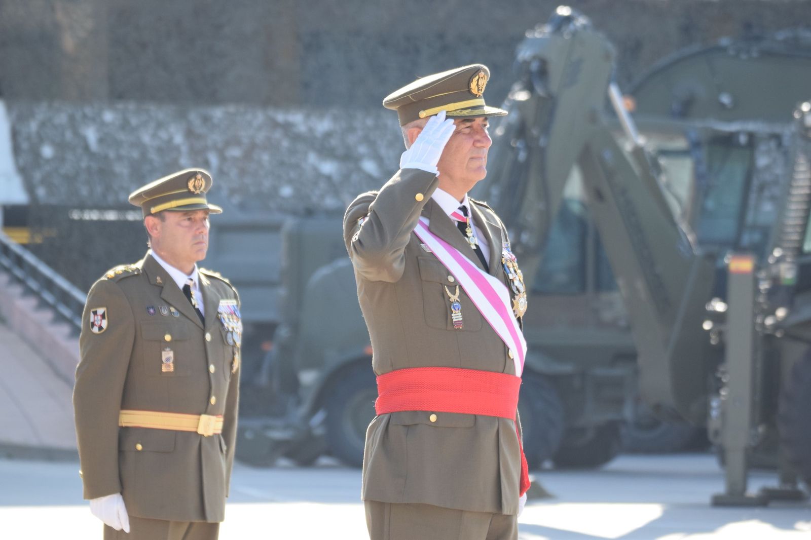 El Regimiento de Ingenieros 7 honra a San Fernando en una solemne parada militar en El Jaral