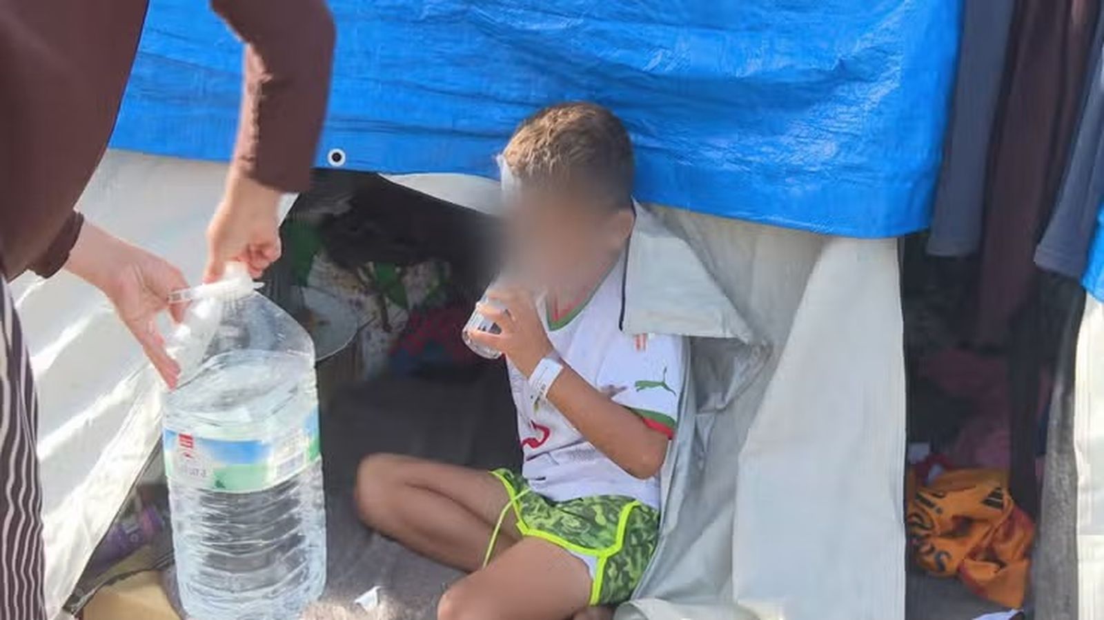Un niño migrante herido en Ceuta