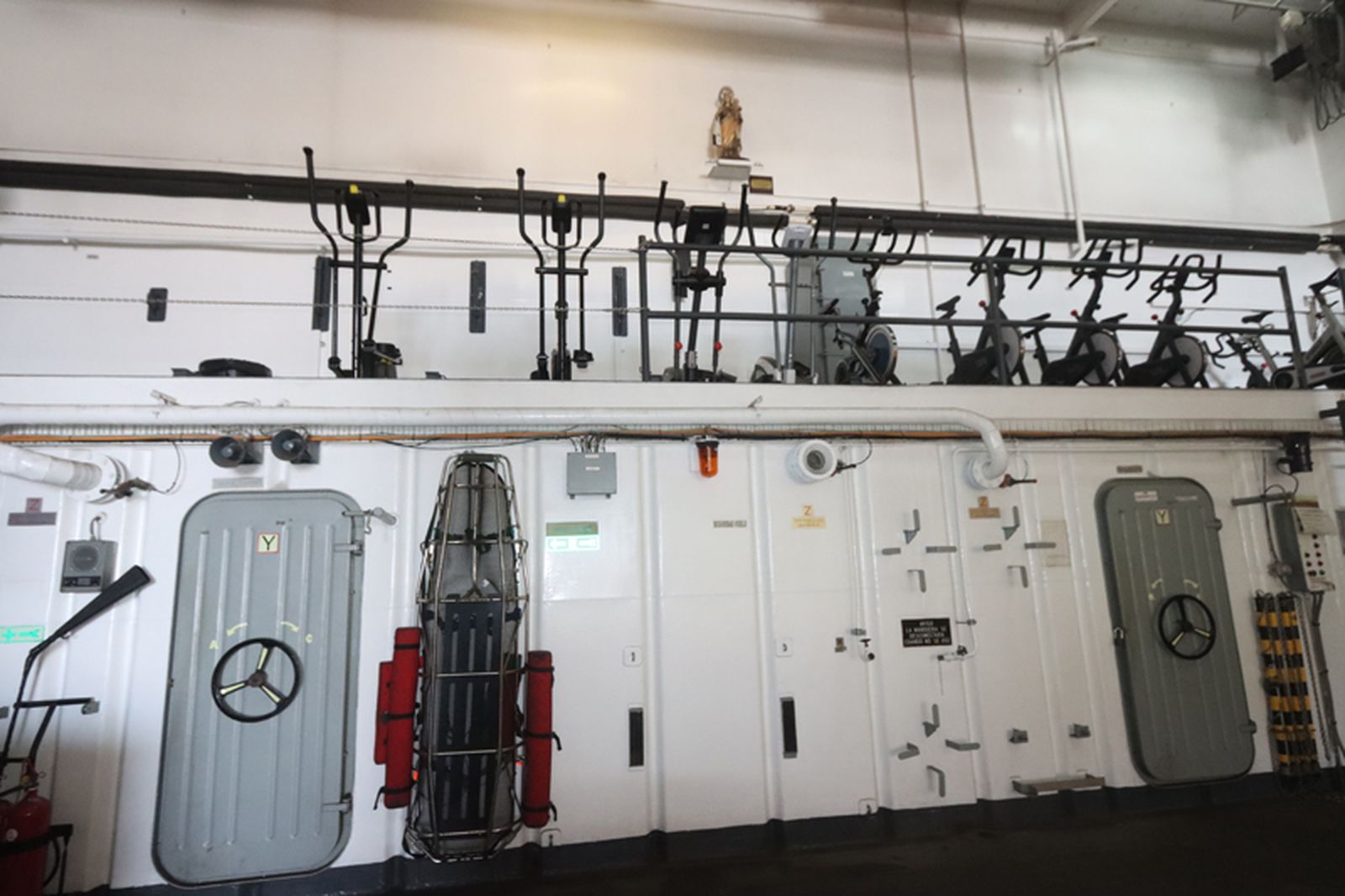 El buque 'Galicia' cuenta con aparatos para hacer deporte en su interior. / FOTO REDUAN