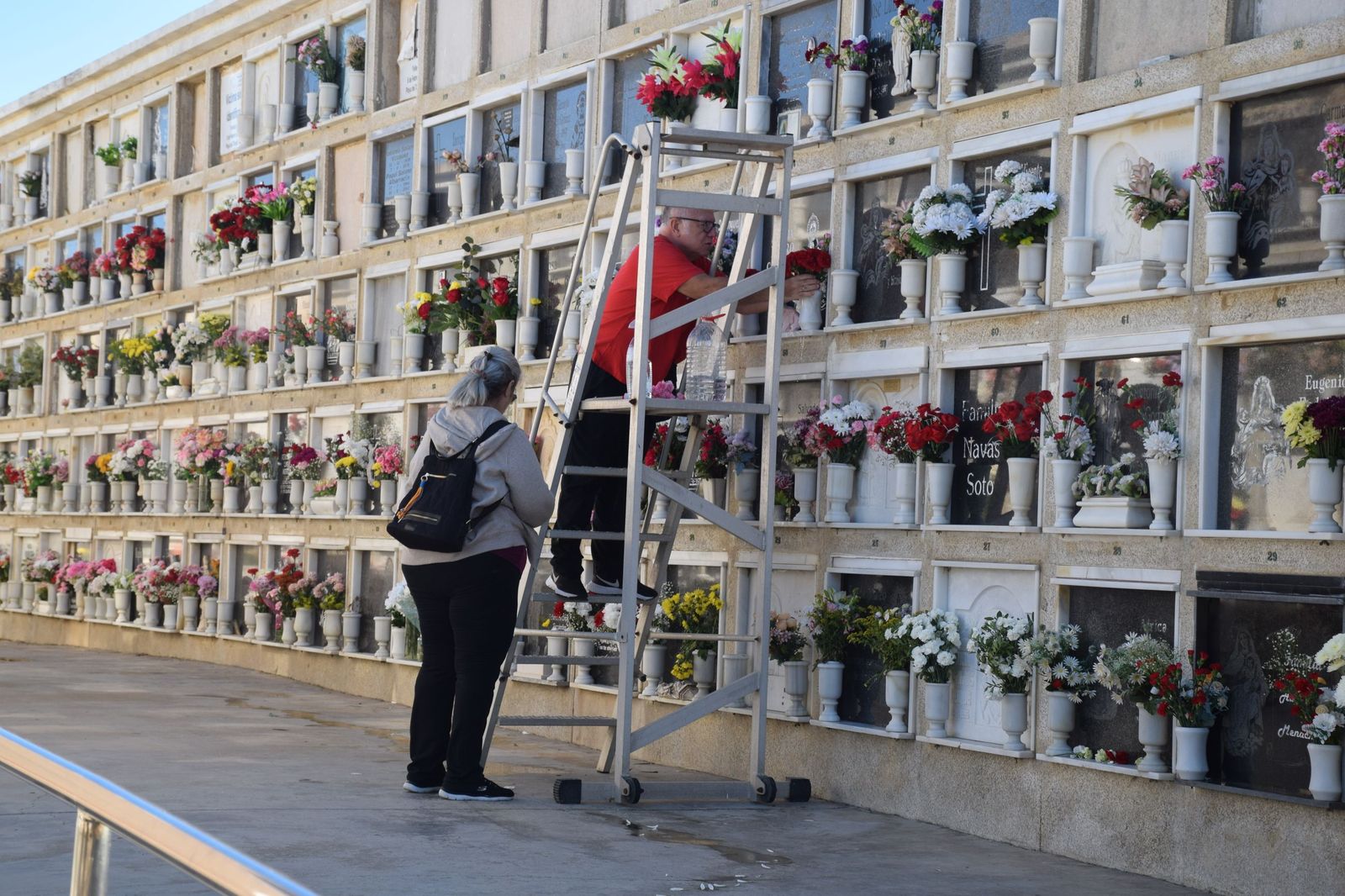 Un recuerdo institucional en el Día de Difuntos para quienes faltan