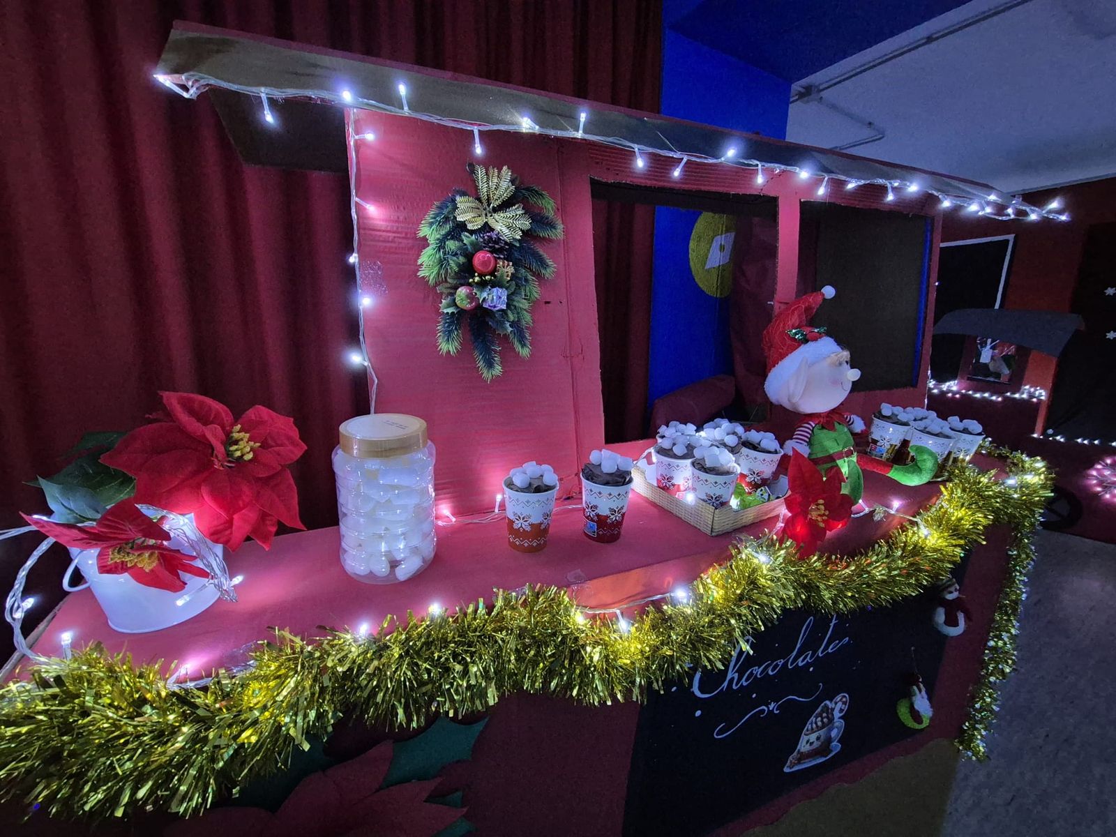 El CEIP Maestro Juan Morejón presenta su solidaria “Plaza de la Navidad”