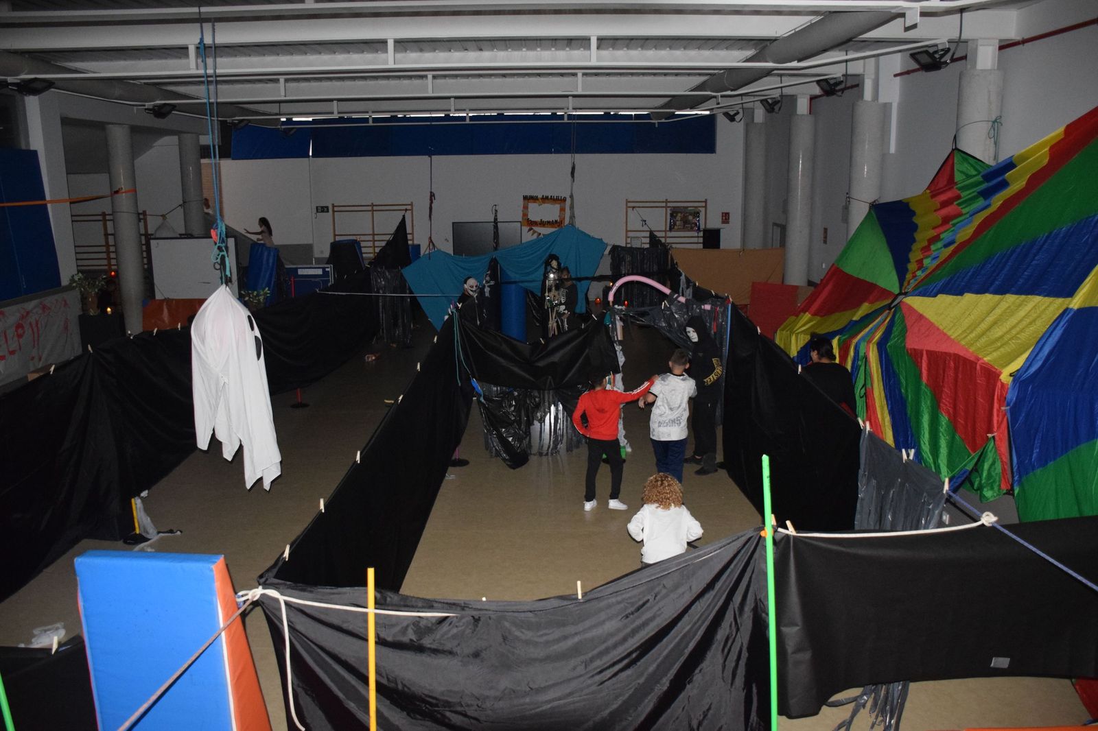 FOTOGALERÍA | Diversión terrorífica en el pasaje del Ciudad de Ceuta por Halloween