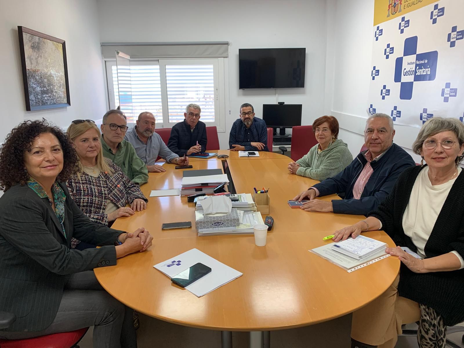 Representantes de la AECC, ACMUMA y el INGESA reunidos el pasado 19 de diciembre