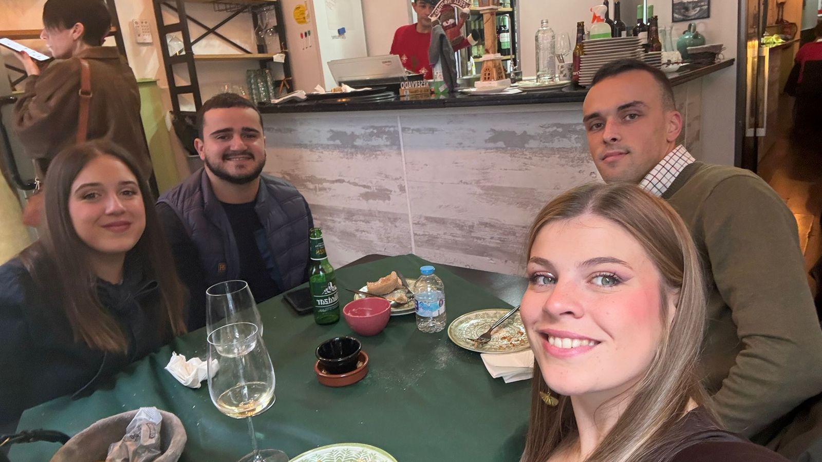 Los ceutíes disfrutan de una Tardebuena que ya es más que una tradición