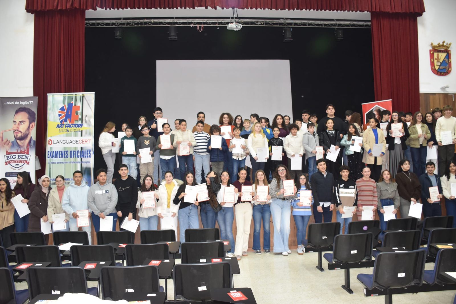 Las academias Art Factory y Big Ben entregan los certificados de inglés a su alumnado