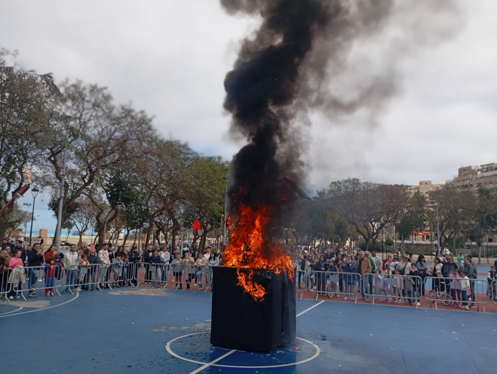 El Carnaval 2026 dice adios con la quema de la caballa