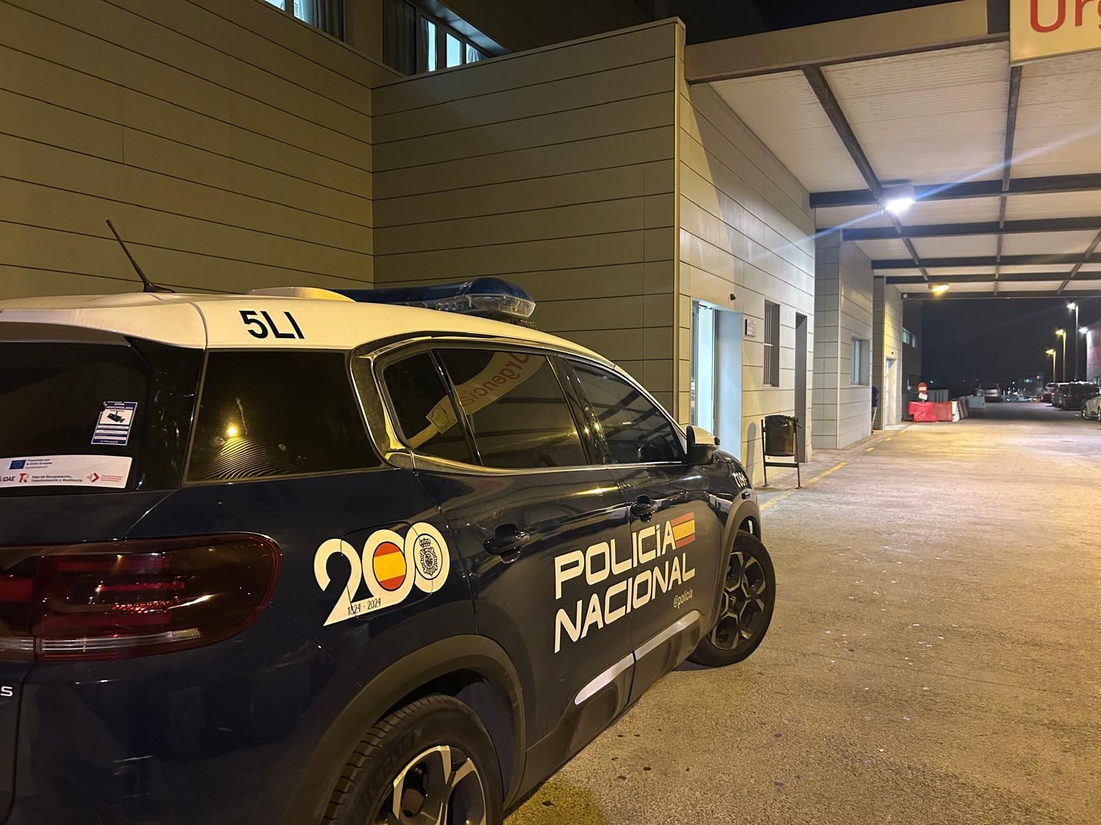 Un hombre, en Urgencias tras recibir un disparo de su hermano