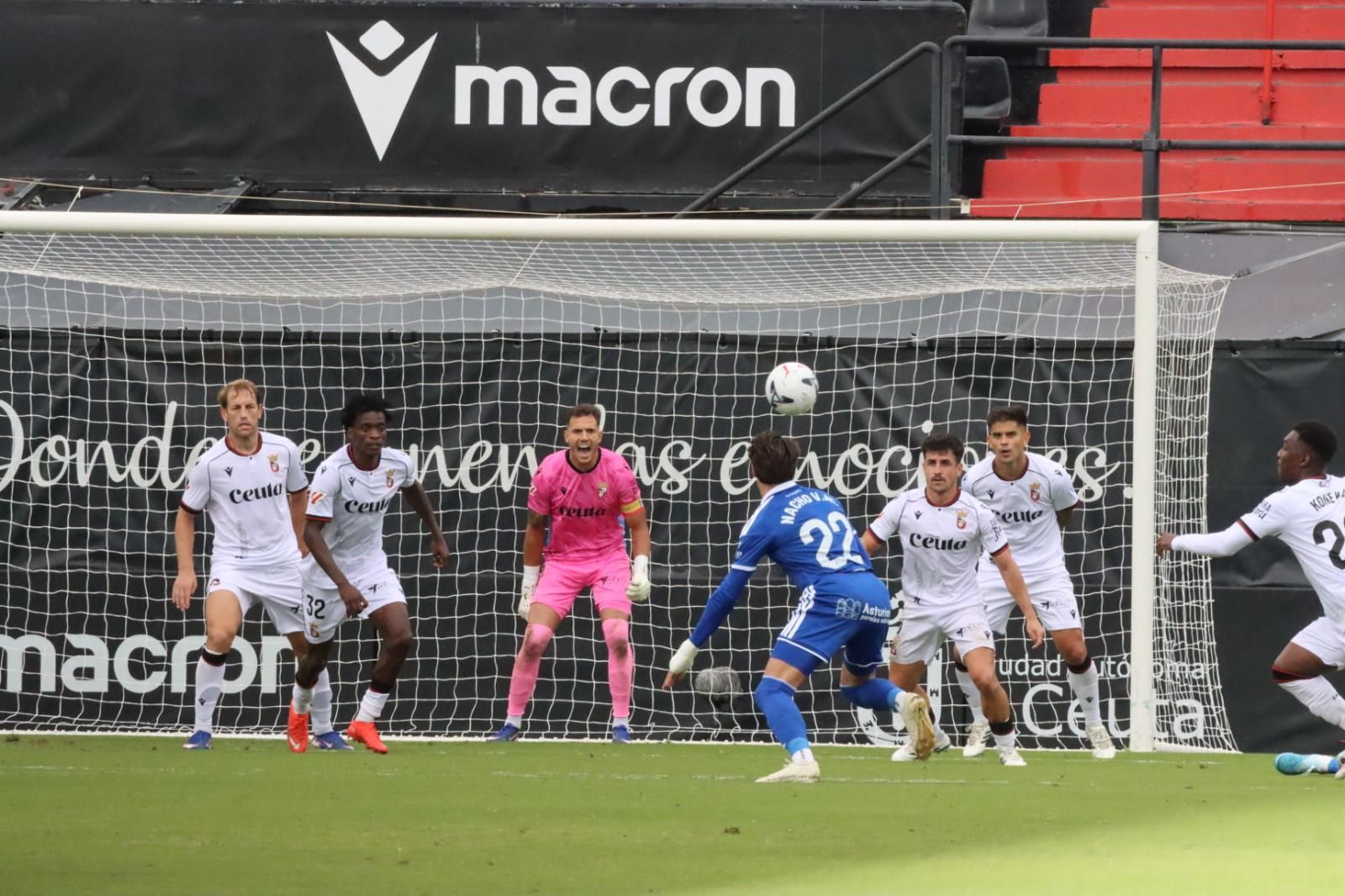 Las mejores imágenes del AD Ceuta - Real Oviedo