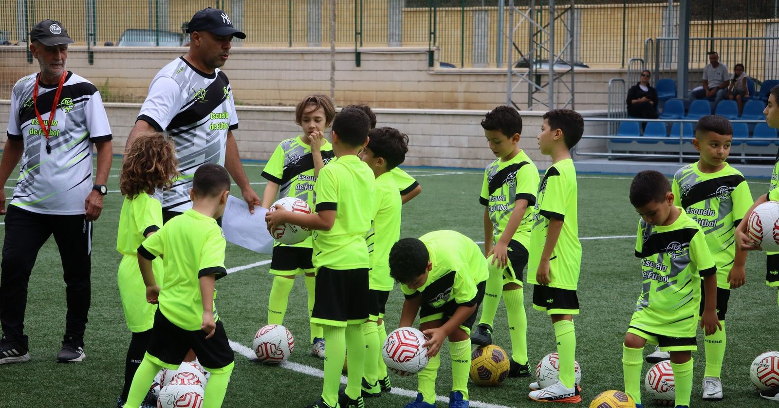 Arranca la escuela de fútbol del Príncipe de la RFFCE