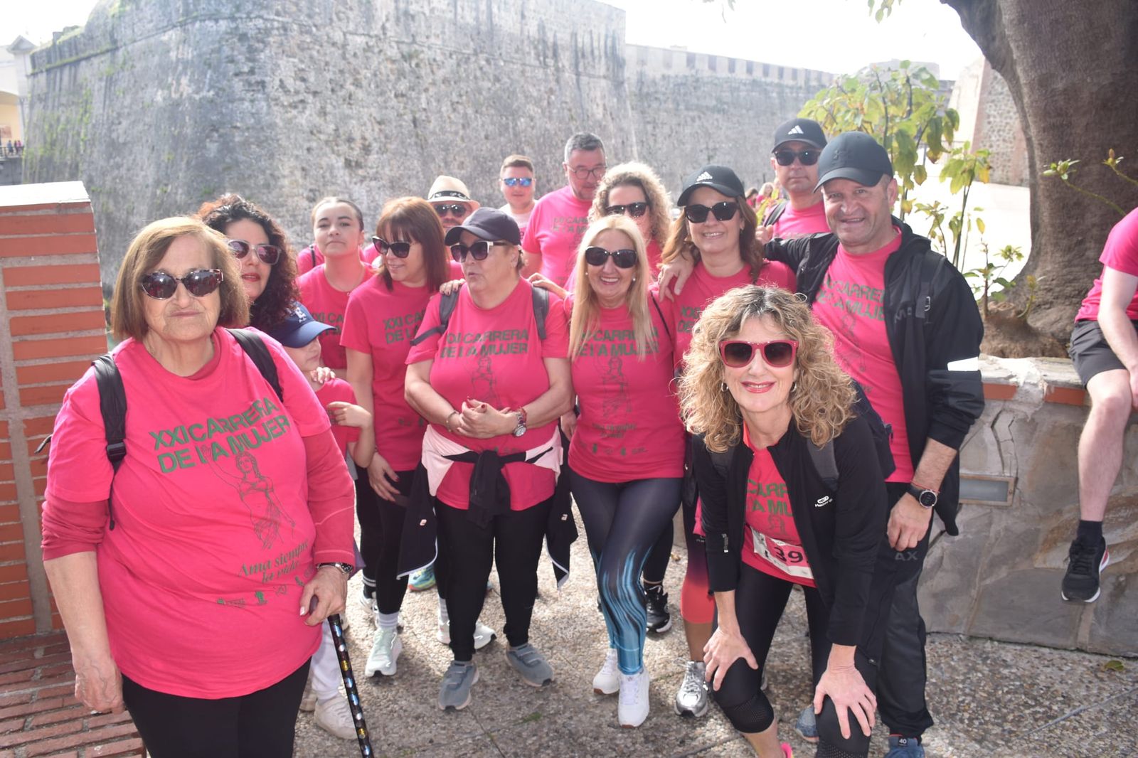 Ceuta se viste de rosa para abrazarse a la vida