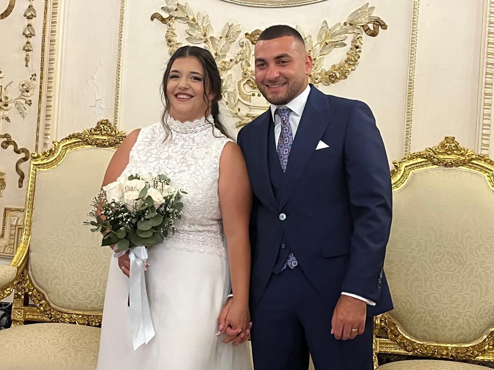 Omar y Claudia sellan su amor en el Salón del Trono