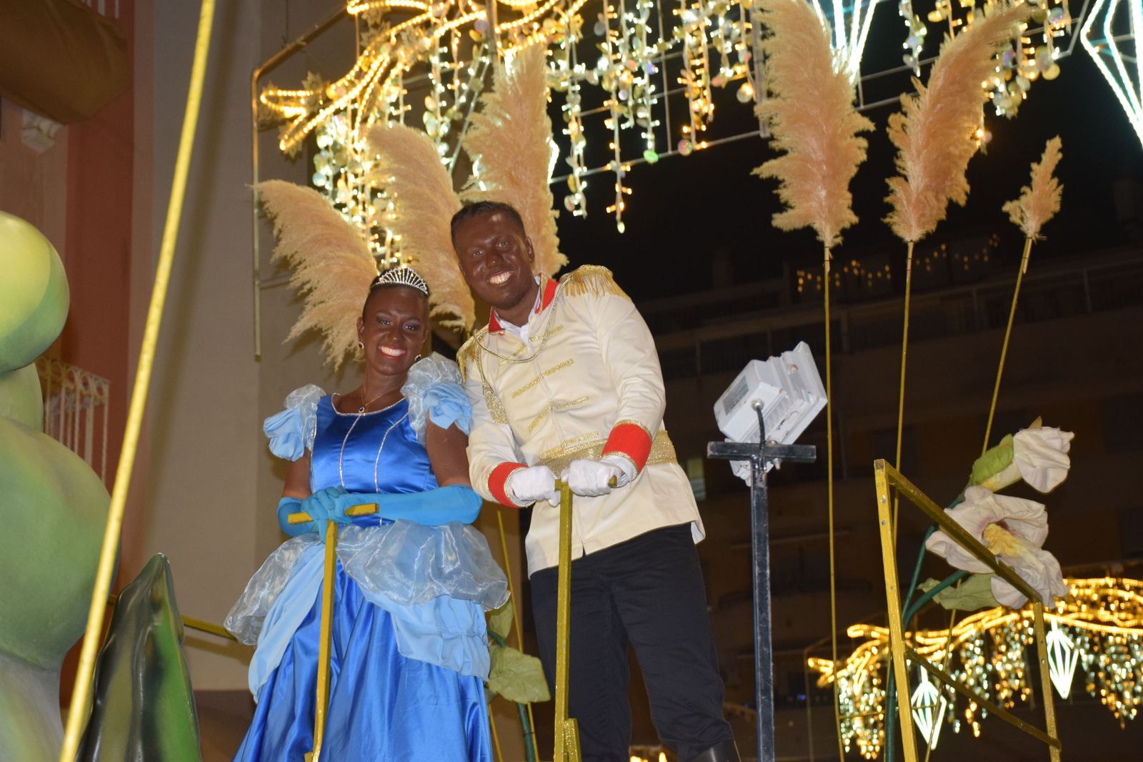 Los ceutíes se emocionan con la llegada de los Reyes Magos