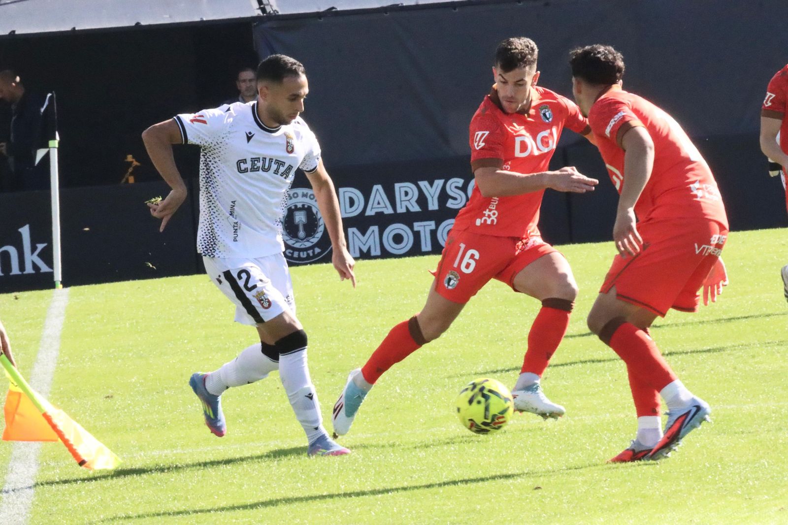 FOTOGALERÍA | Así se vivio la sexta victoria ceutí en el Alfonso Murube