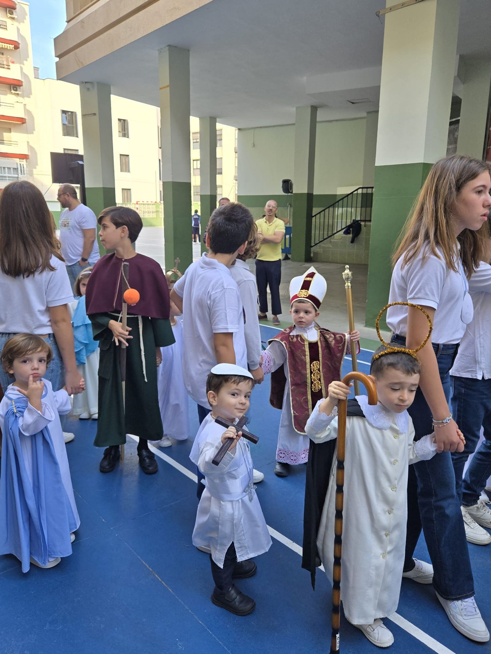 Jornada festiva en el Colegio La Inmaculada con motivo de la víspera del Día de todos los Santos Jornada festiva en el Colegio La Inmaculada con motivo de la víspera del Día de todos los Santos