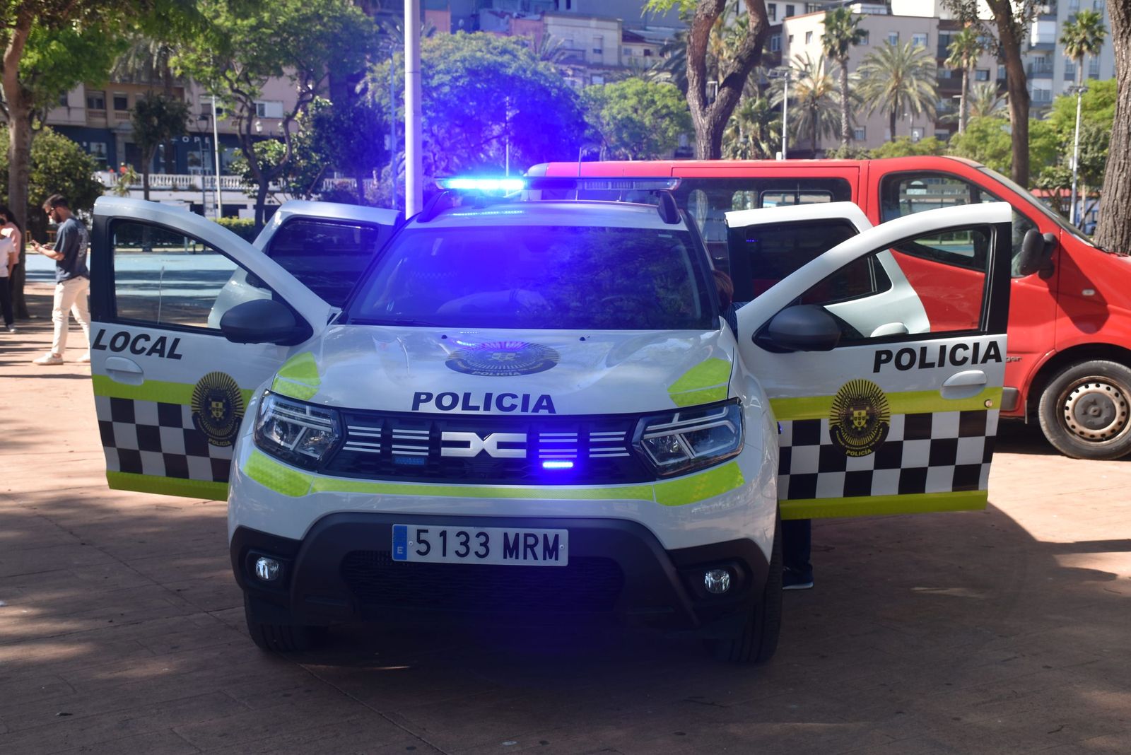 La Policía Local deslumbra a los pequeños de varios centros escolares