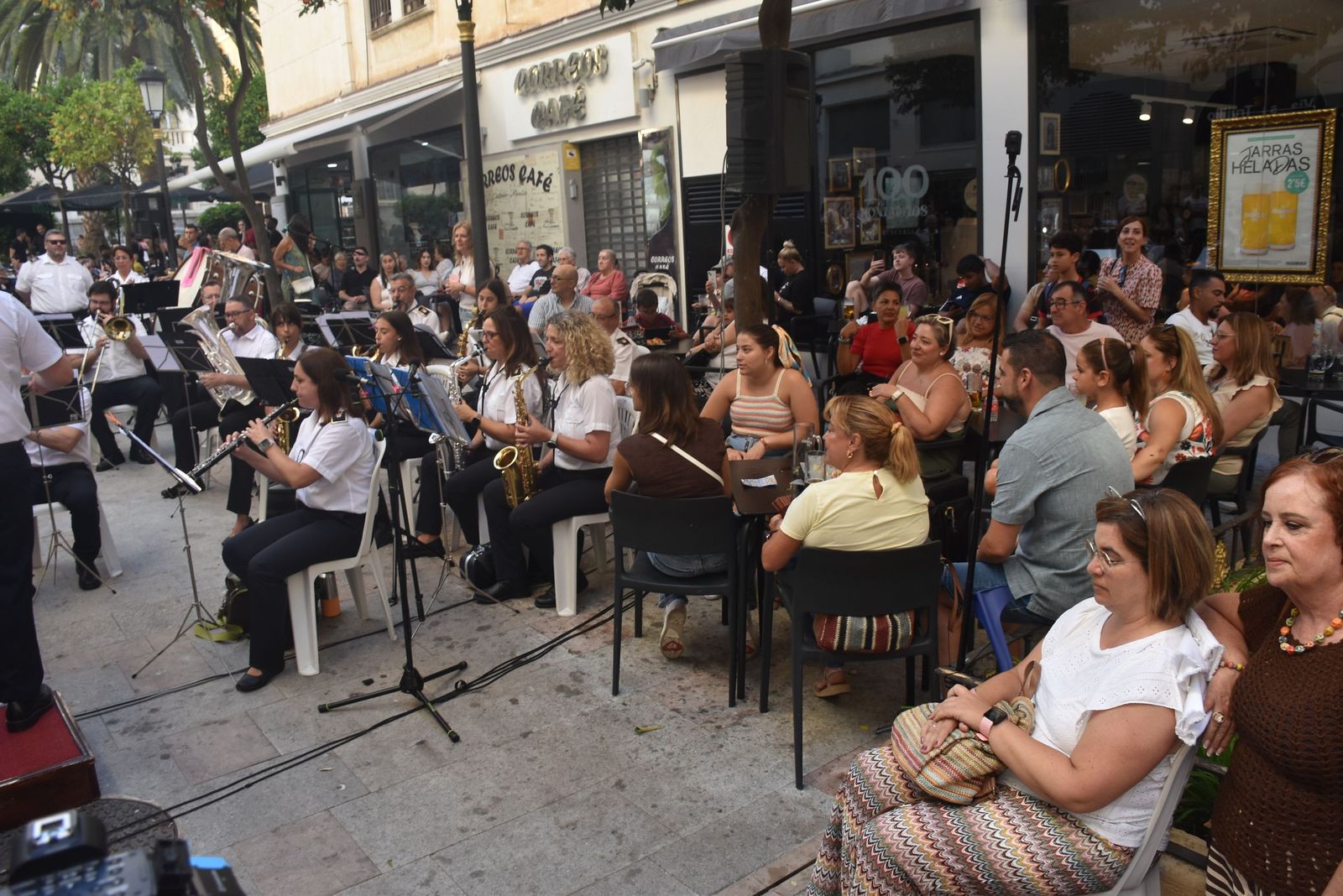 De los estadios a la plaza del pueblo: cuando la música se hace eterna