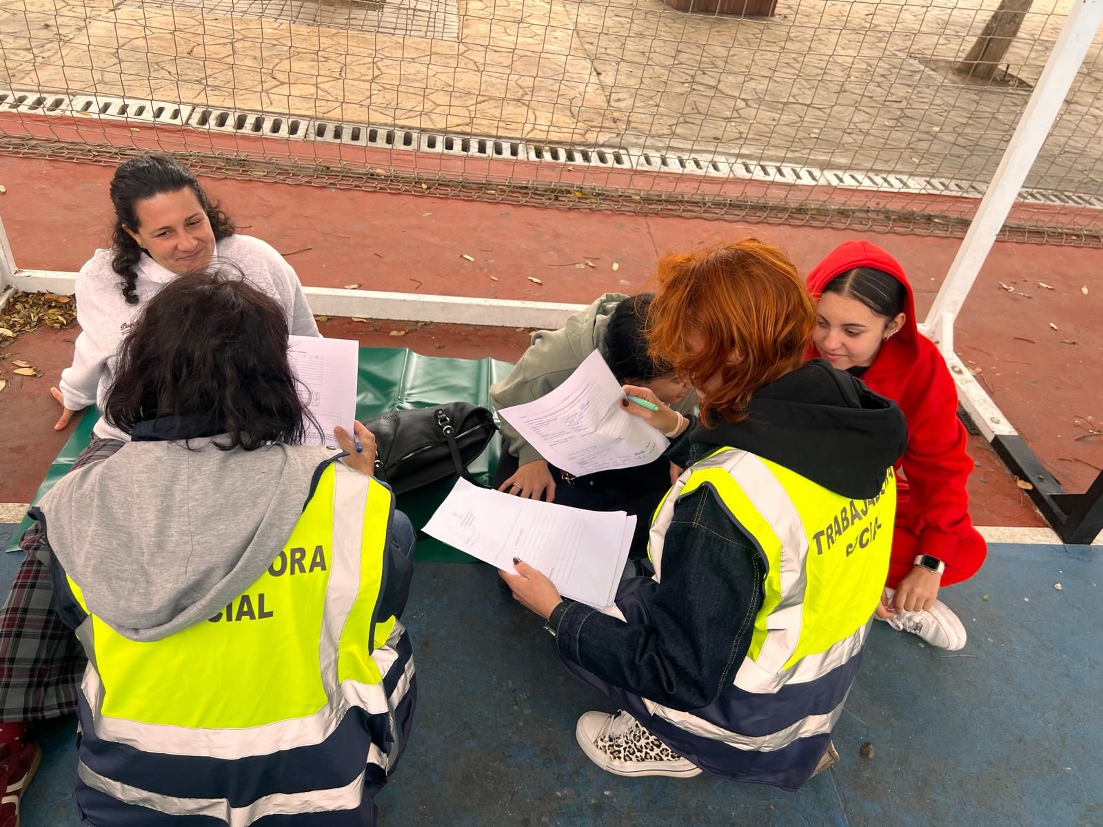 FOTOGALERÍA | Así fue el espectacular simulacro de la UME en el Parque Juan Carlos I