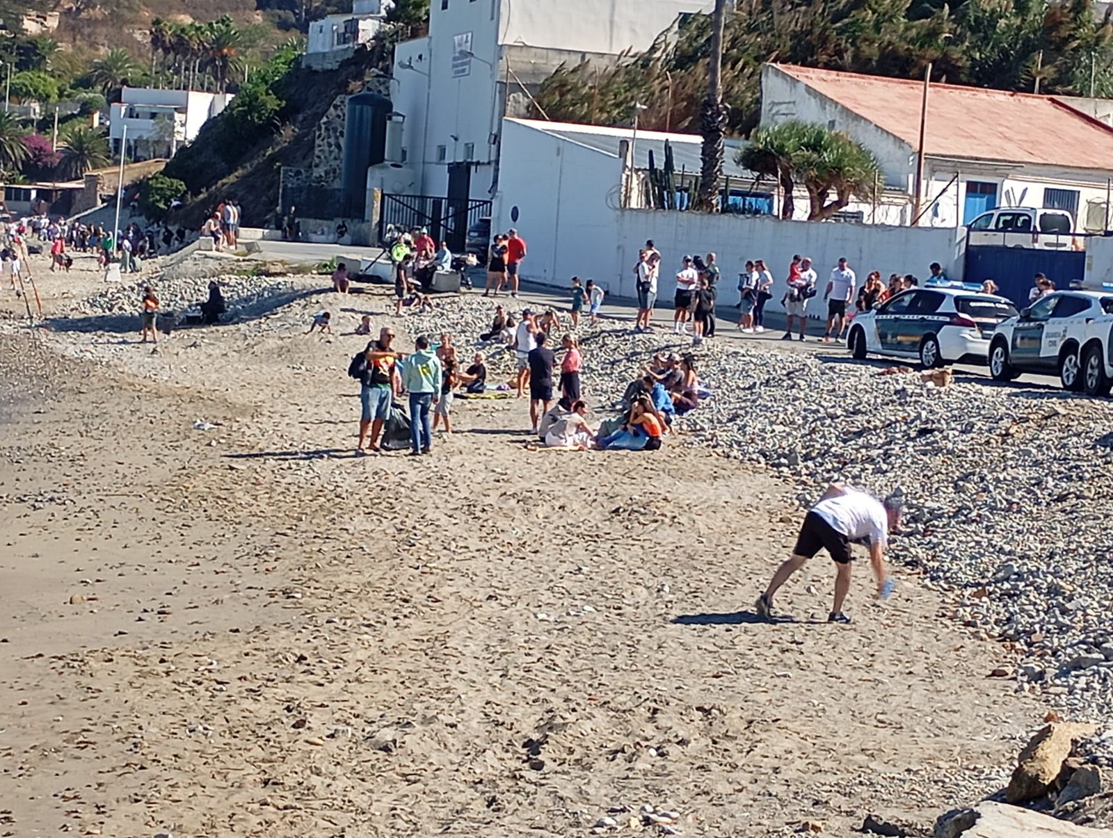 Bonita mañana ecológica en la playa de San Amaro