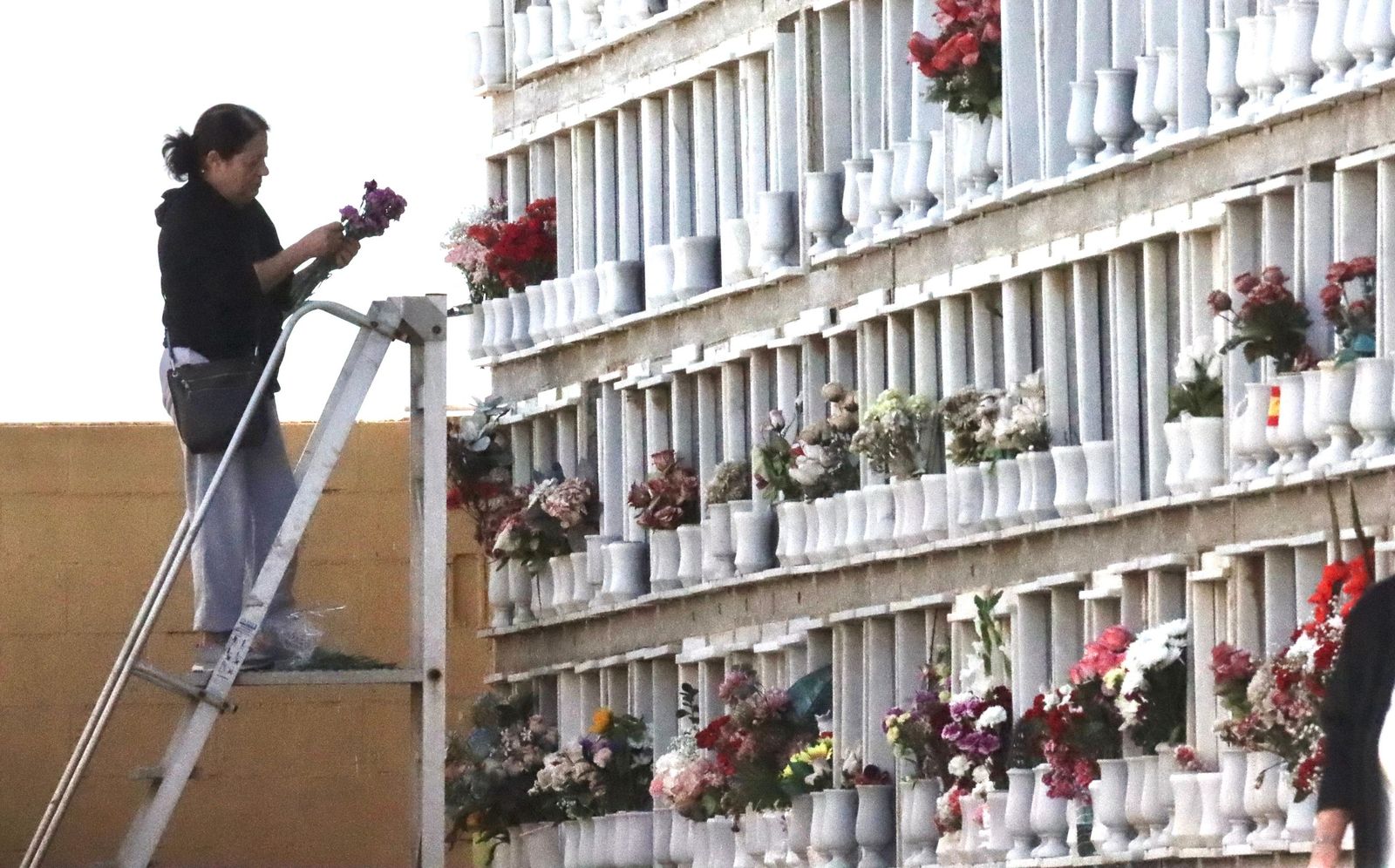 Flores y recuerdo a los difuntos en Santa Catalina Flores y recuerdo a los difuntos en Santa Catalina