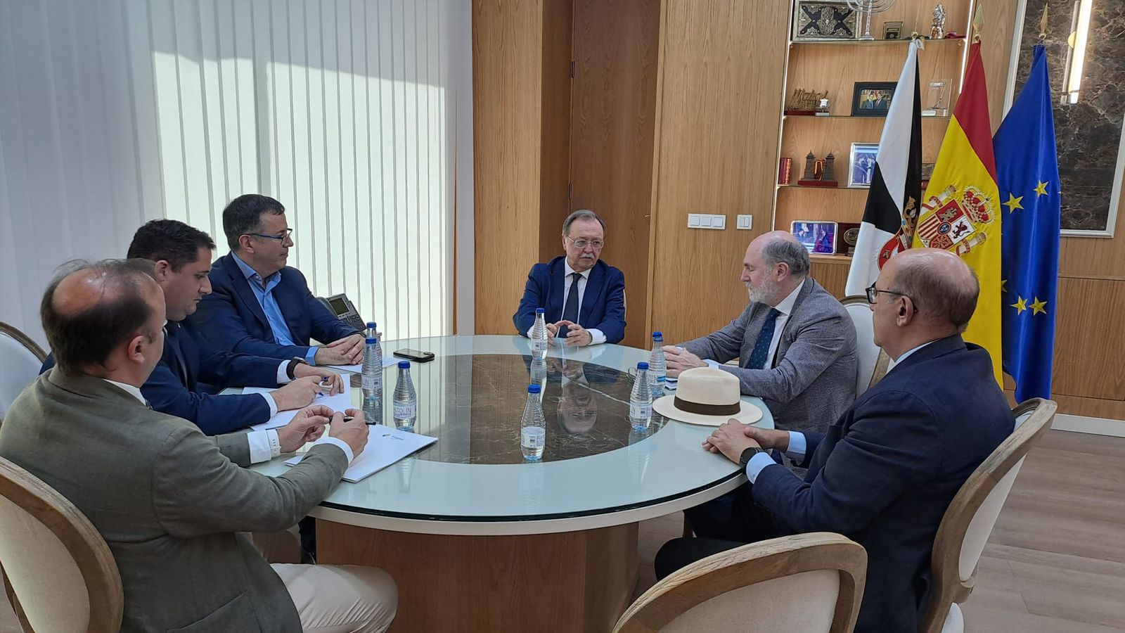 Imagen de la reunión de la Ciudad con personal de Tragsa