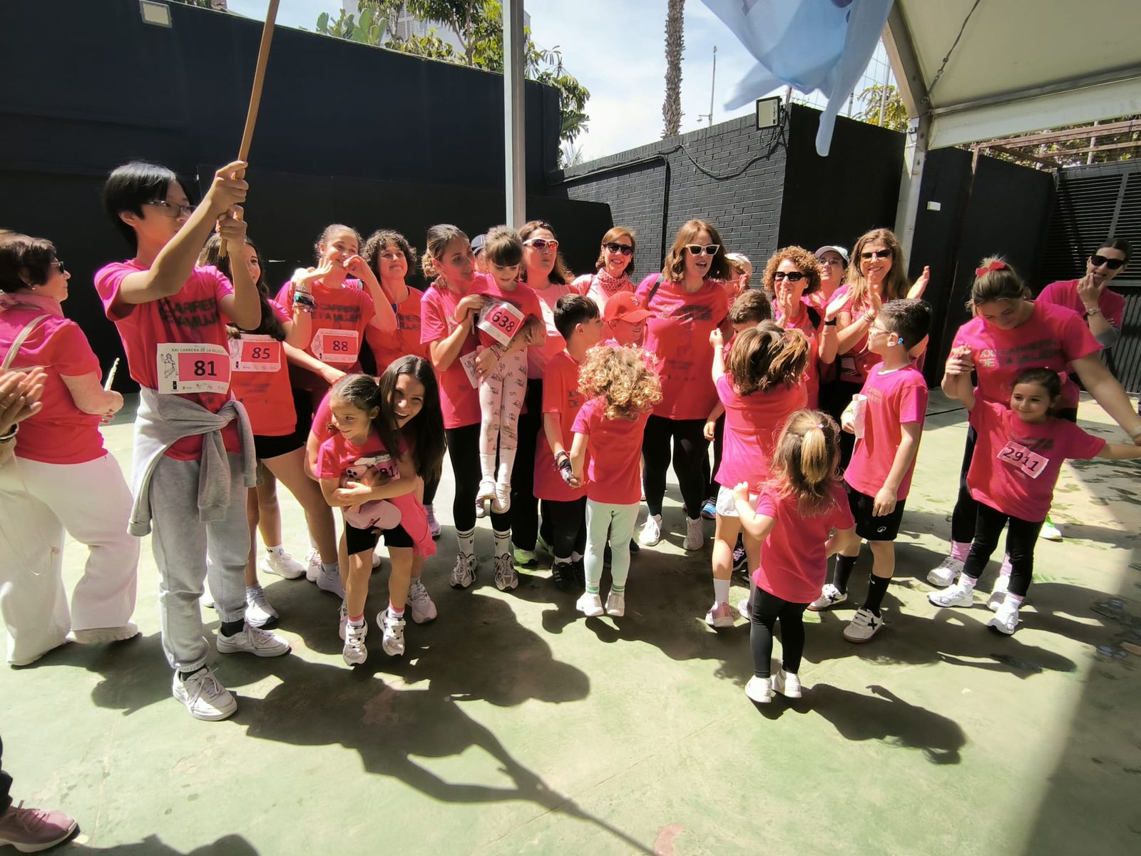 Ceuta se viste de rosa para abrazarse a la vida