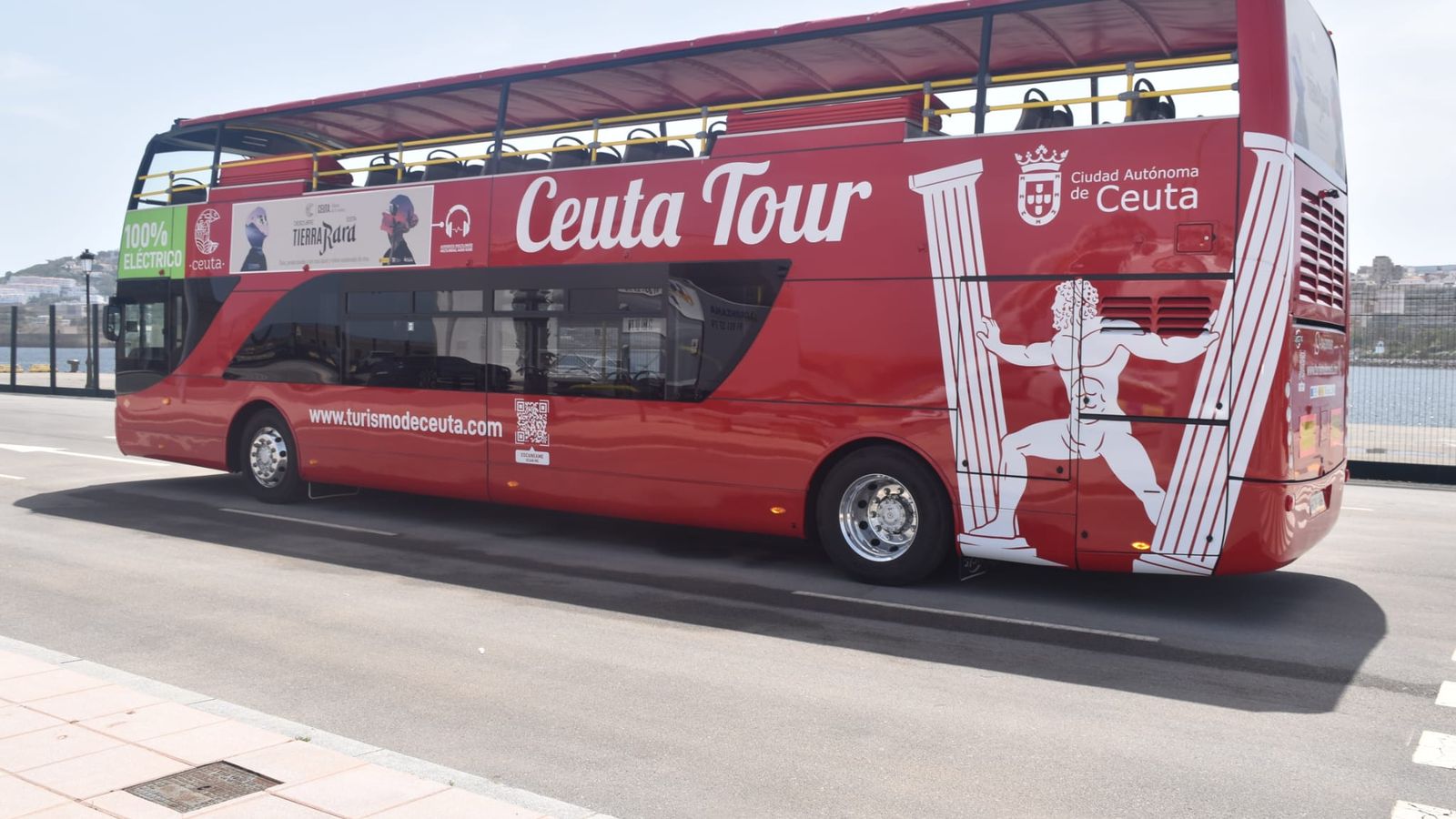 Inaugurado el nuevo Bus Turístico de Ceuta