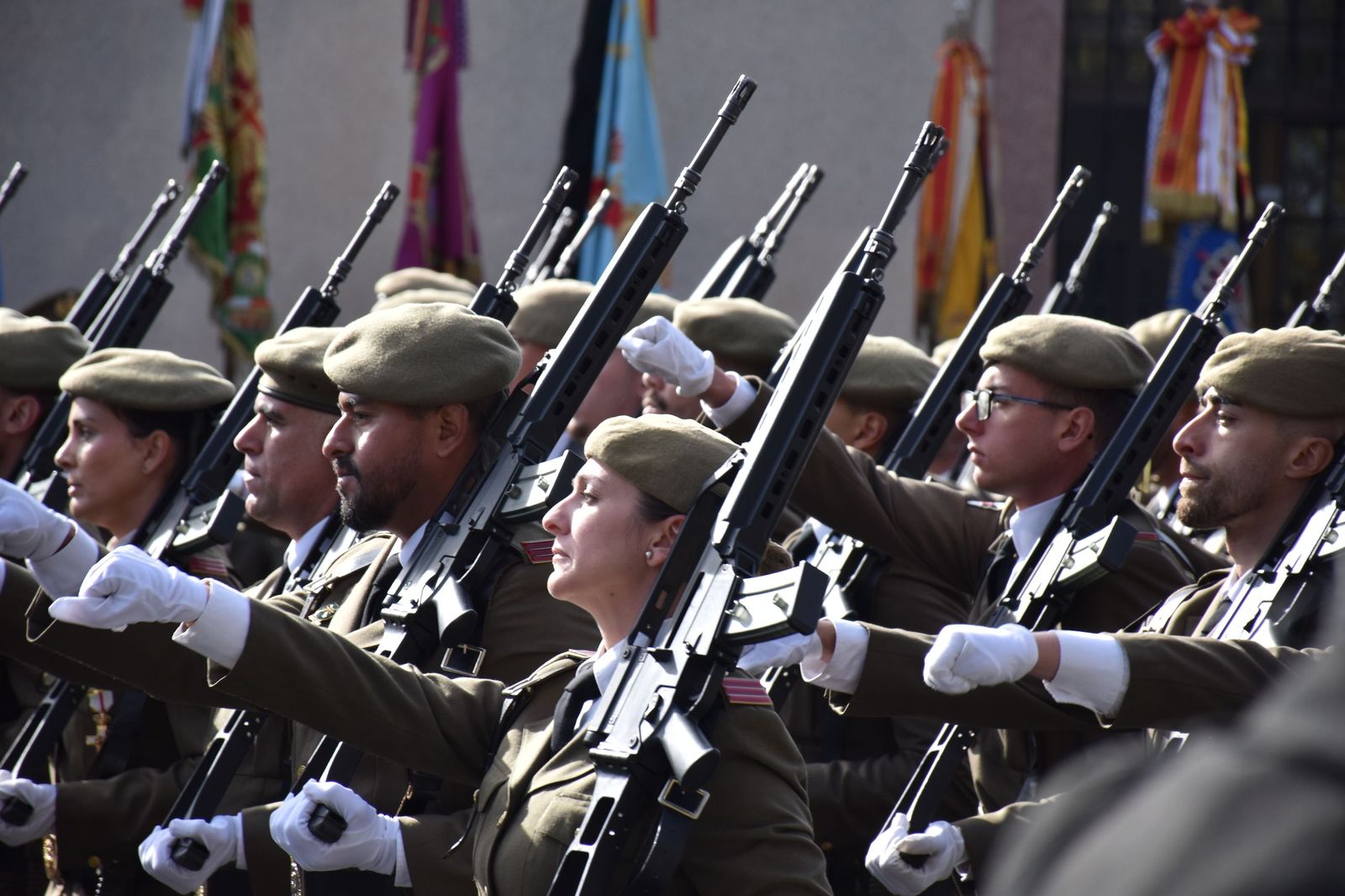El Ramix-30 celebra Santa Bárbara con una ceremonia marcada por los homenajes y la tradición artillera