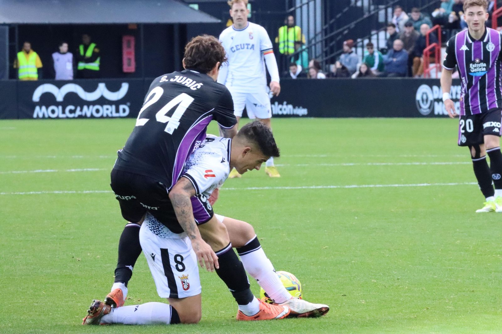 La AD Ceuta pone fin a su buena racha como local