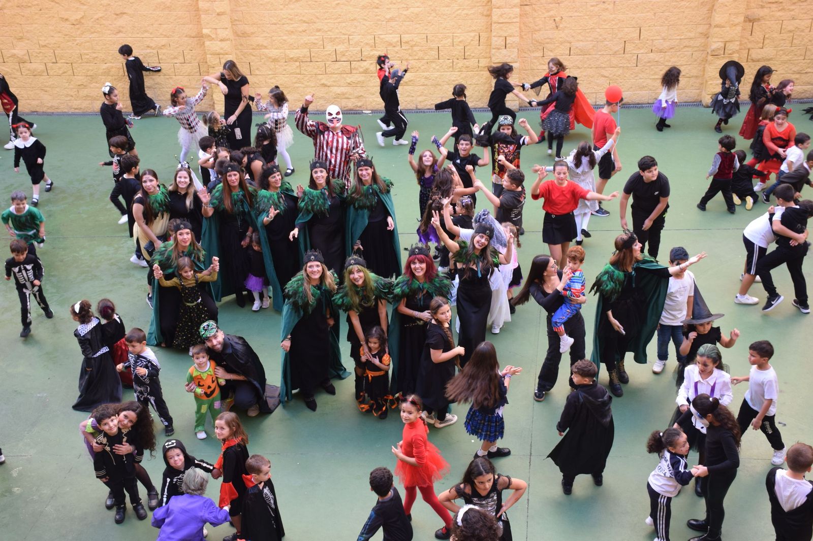 FOTOGALERÍA | Fiesta terroríficamente divertida en el Colegio Beatriz de Silva por Halloween