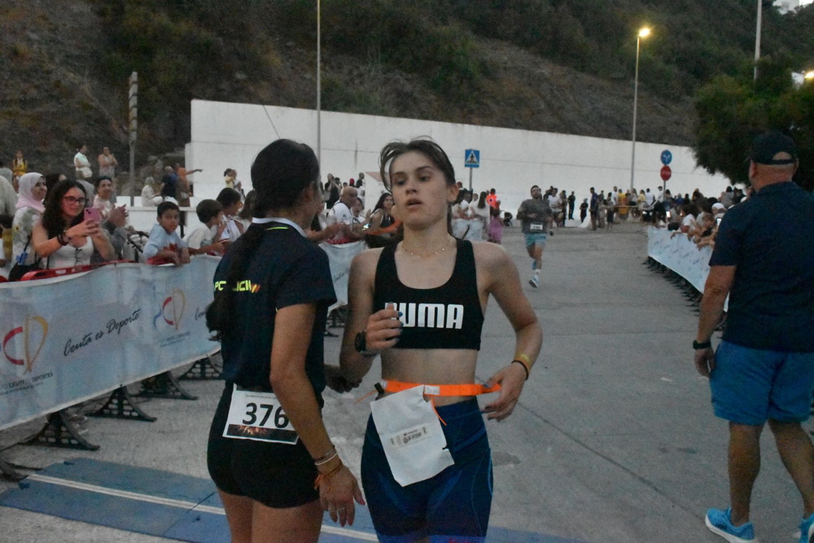 “Bily” y Elena López, reyes de la XXXI carrera popular de San Juan