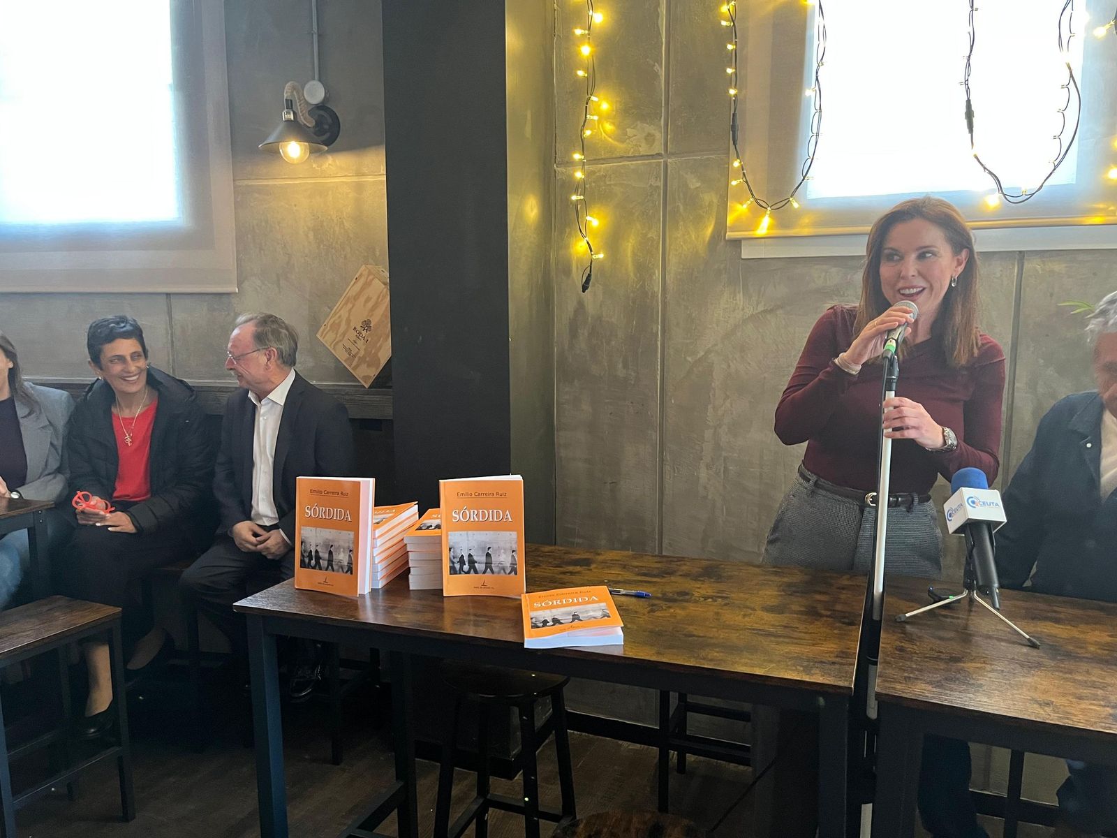 Emilio Carreira presenta ‘Sórdida’, una novela nacida de la “inquietud y la duda”