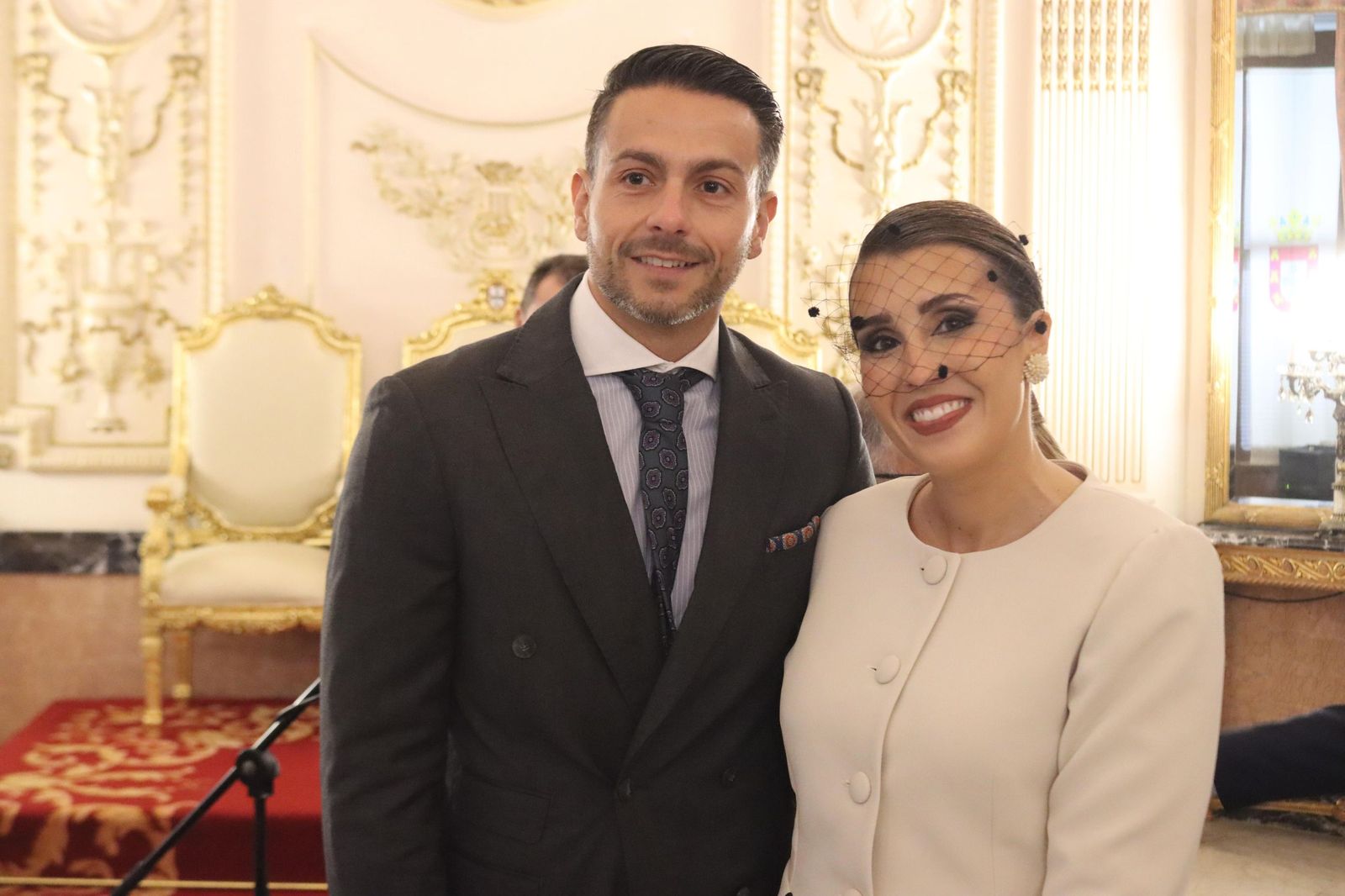 FOTOGALERÍA | Rubén y Gloria dicen 'sí quiero' en el Salón del Trono