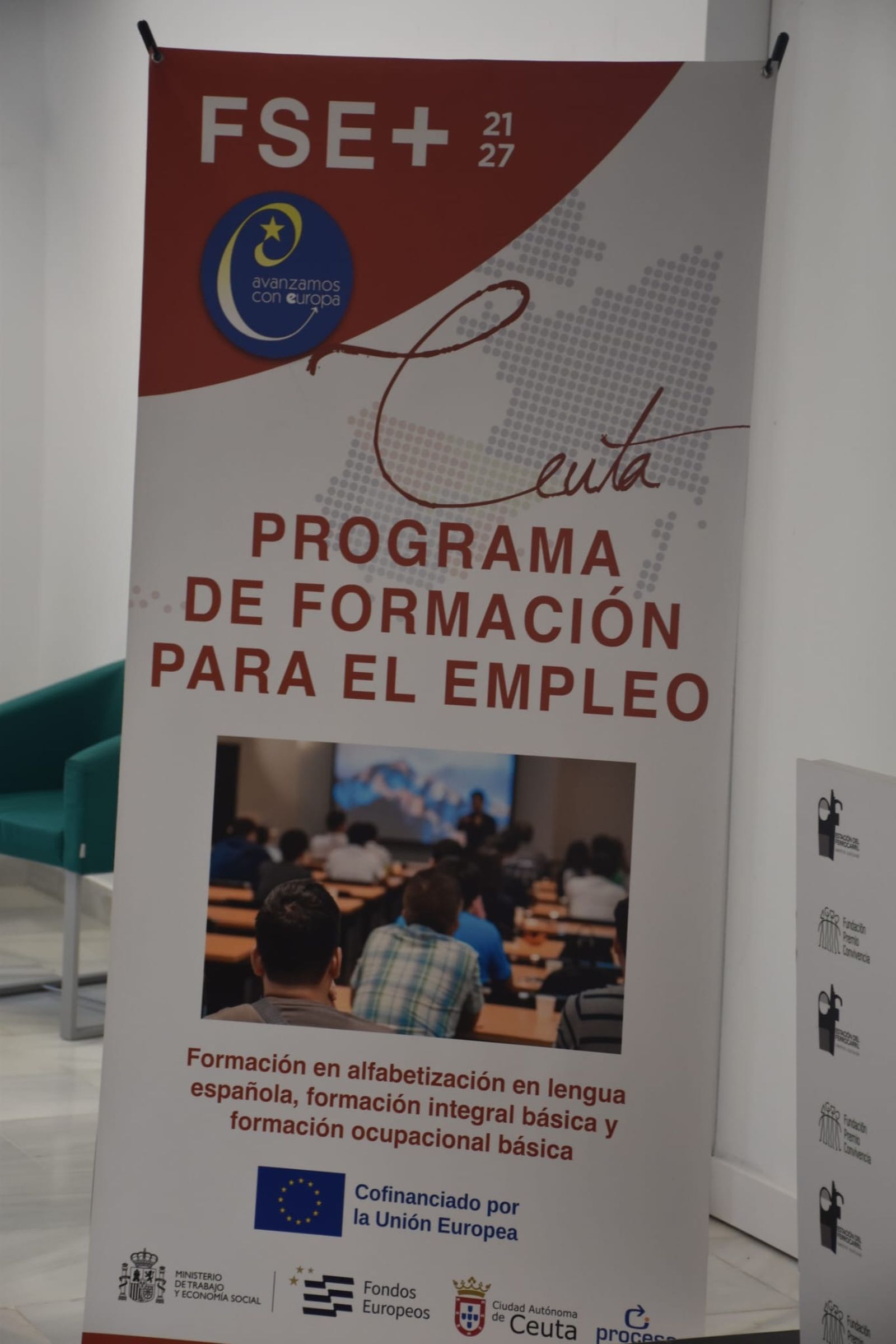 Más de medio año de esfuerzo tiene premio: los alumnos de los programas europeos reciben sus diplomas