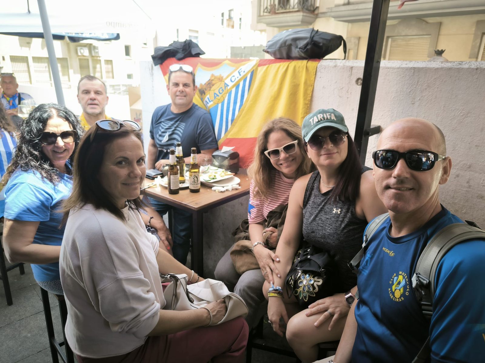 Aficionados antes del partido en el 'Alfonso Murube'