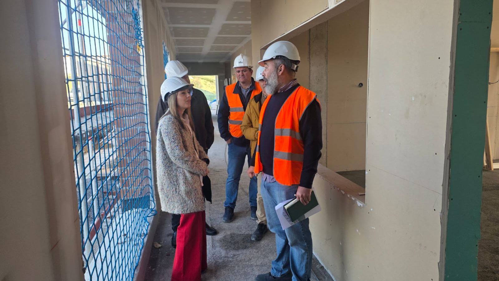 Visita de la consejera de Educación, Pilar Orozco, a la nueva escuela infantil de Loma Colmenar