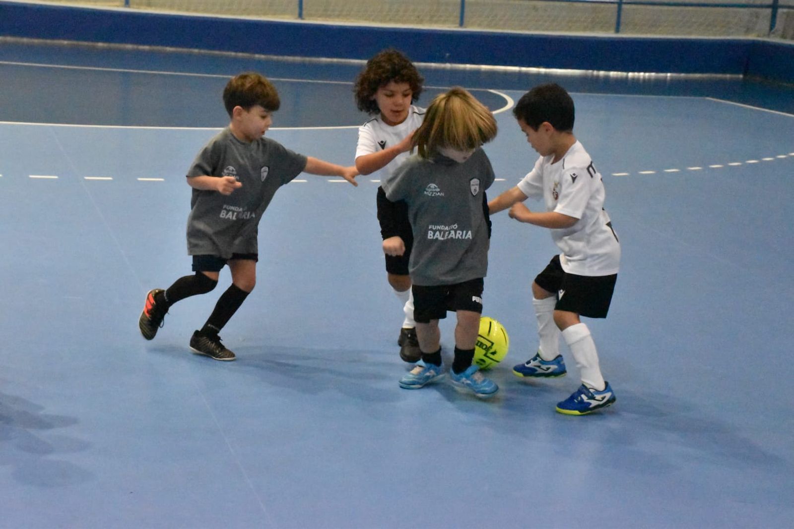 Los debutantes ganan protagonismo en el torneo 'Un Juguete, Una Sonrisa'
