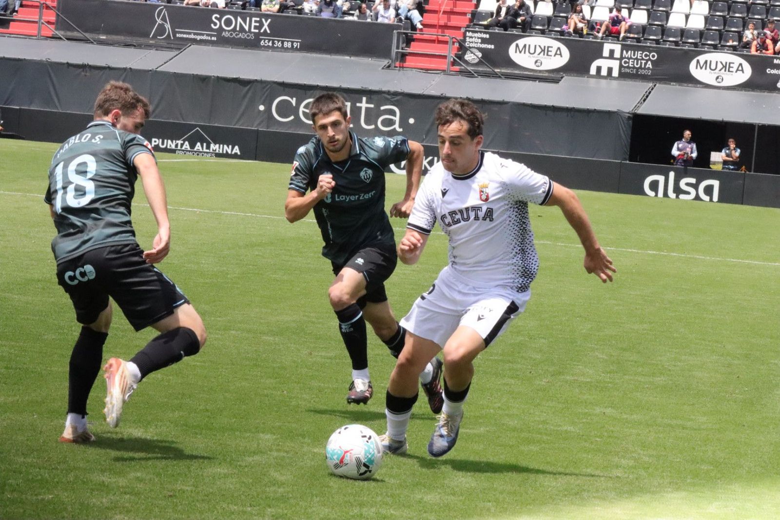 Así se vivió el partido entre la AD Ceuta y el CD Castellón en imágenes