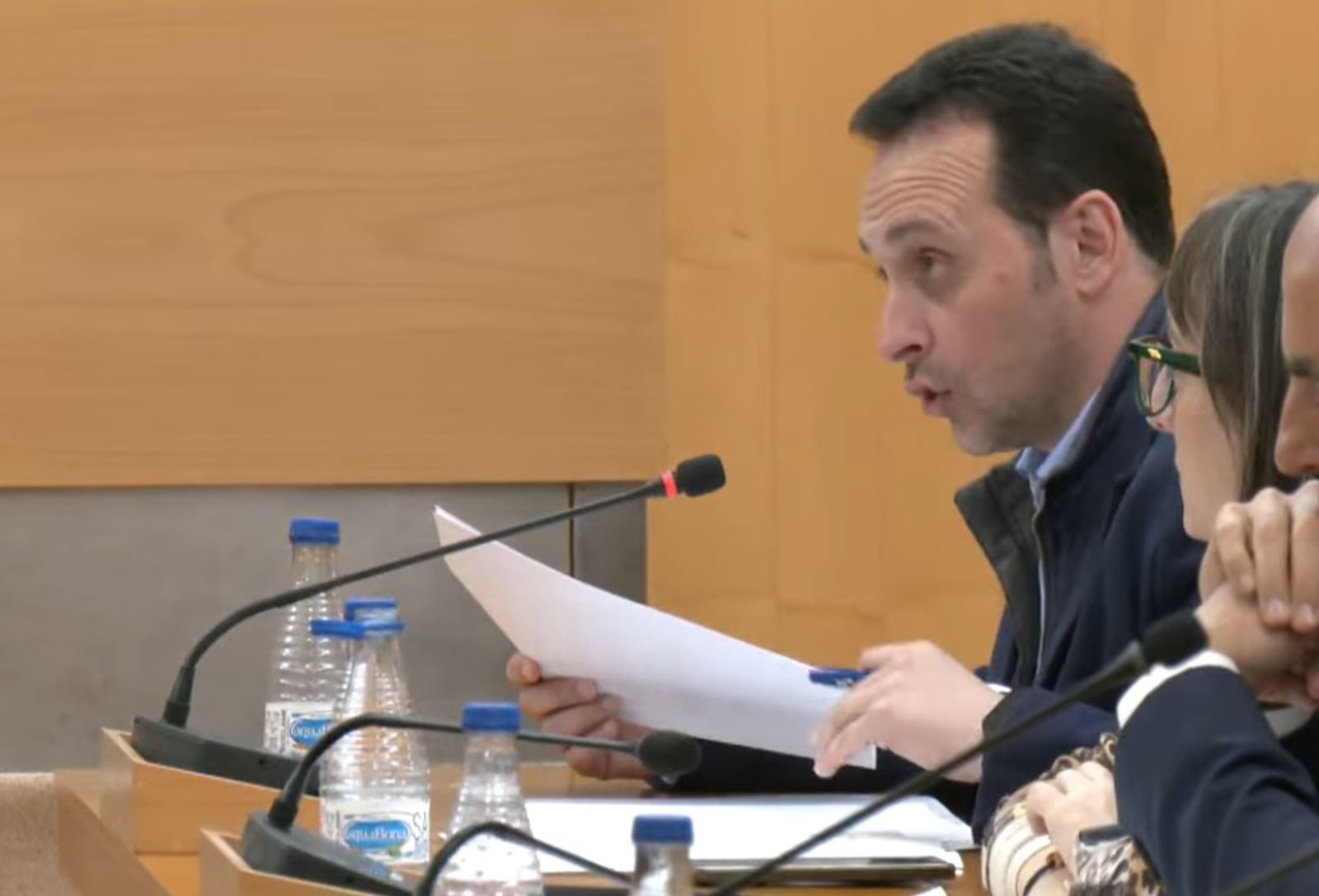 El líder de Vox, Juan Sergio Redondo, durante el pleno