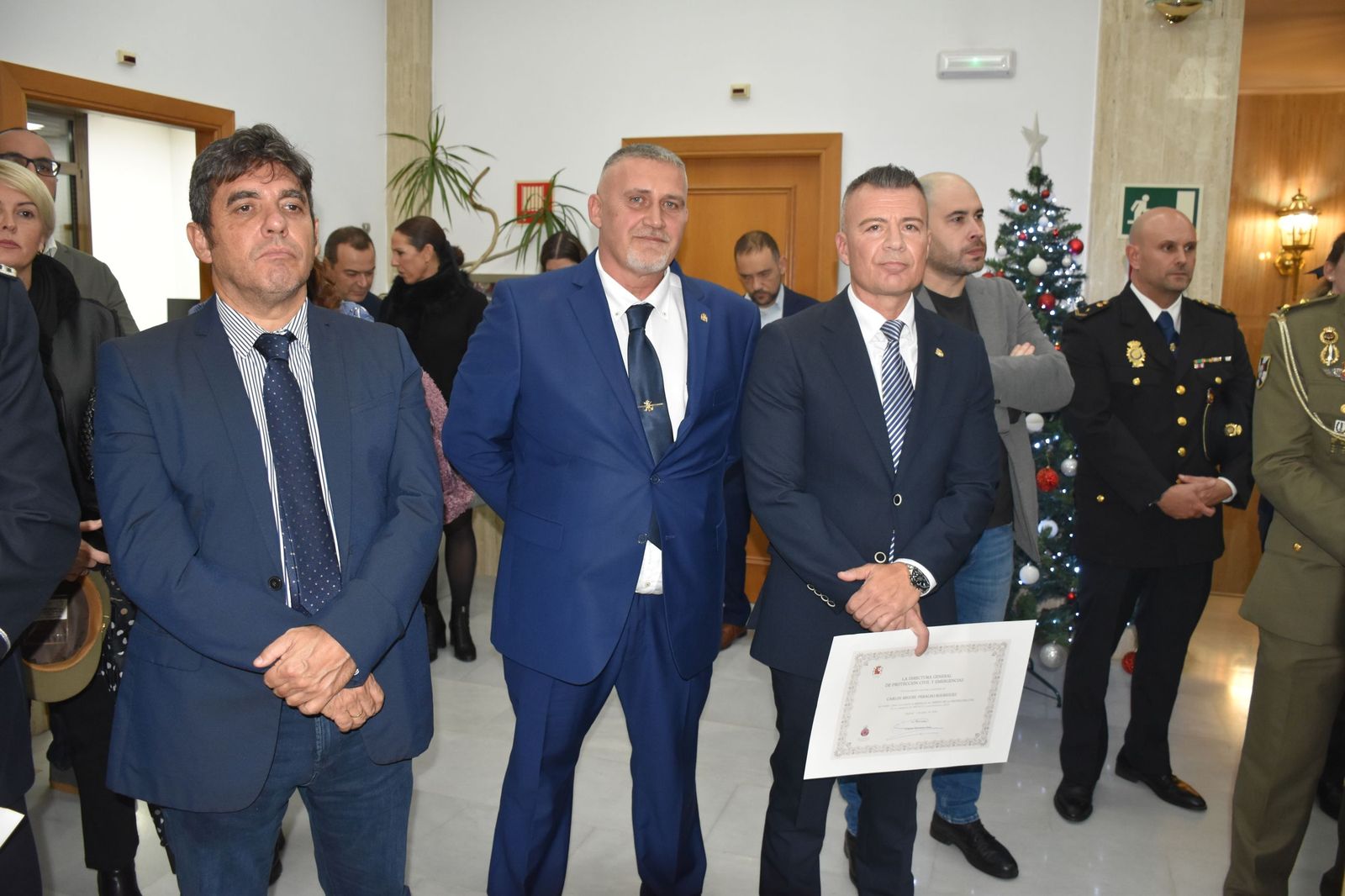 Protección Civil rreconoce el éxito de la OPE con la entrega de sus Medallas