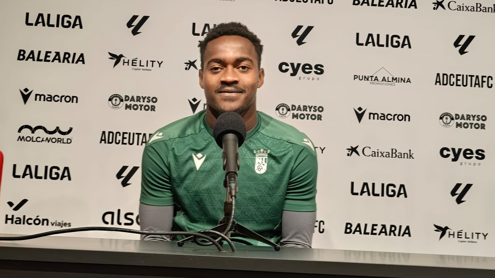 Bassinga, jugador de la AD Ceuta