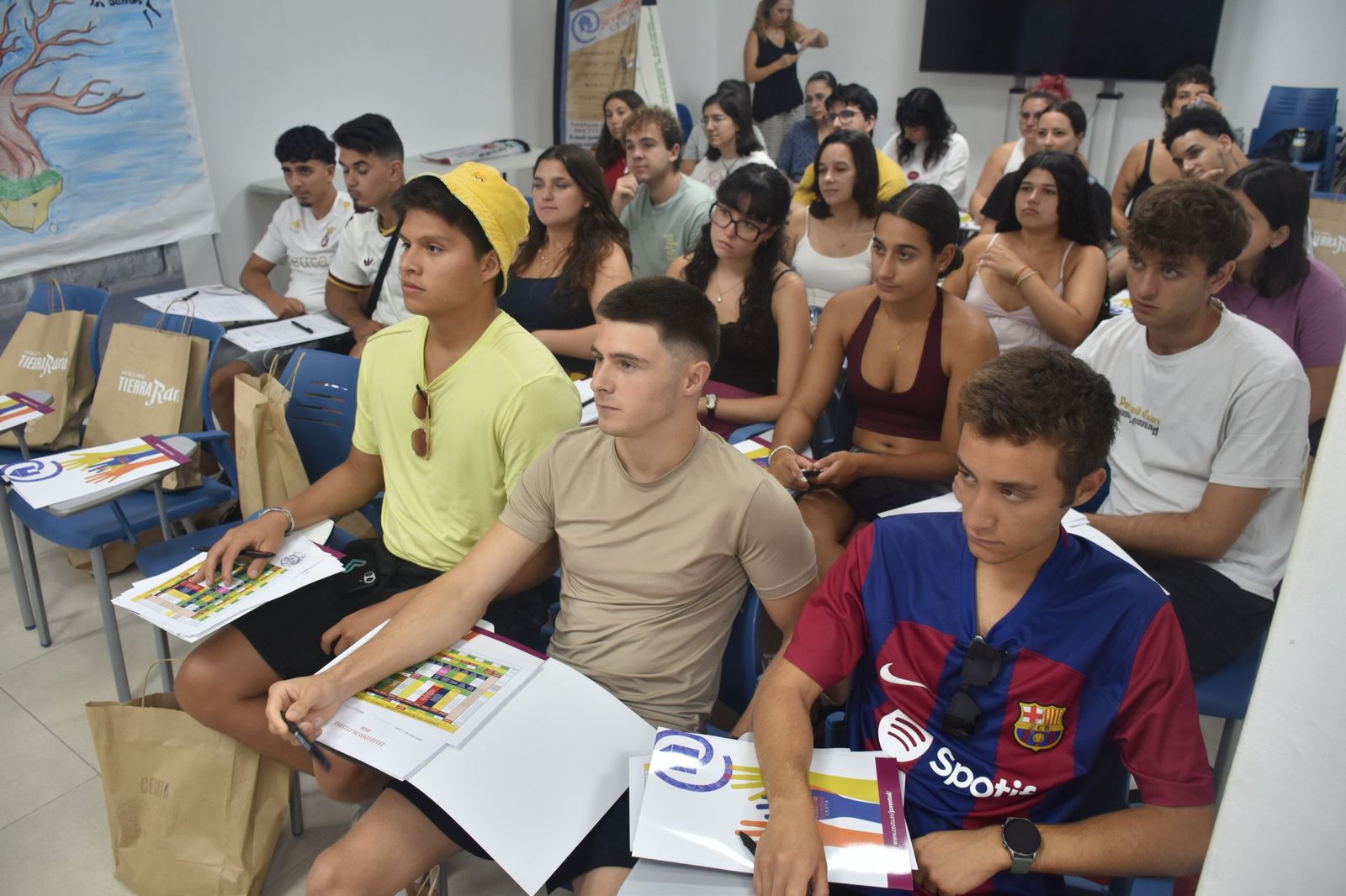 Éxito en el arranque del Campo de Voluntariado Juvenil "Conoce Ceuta"