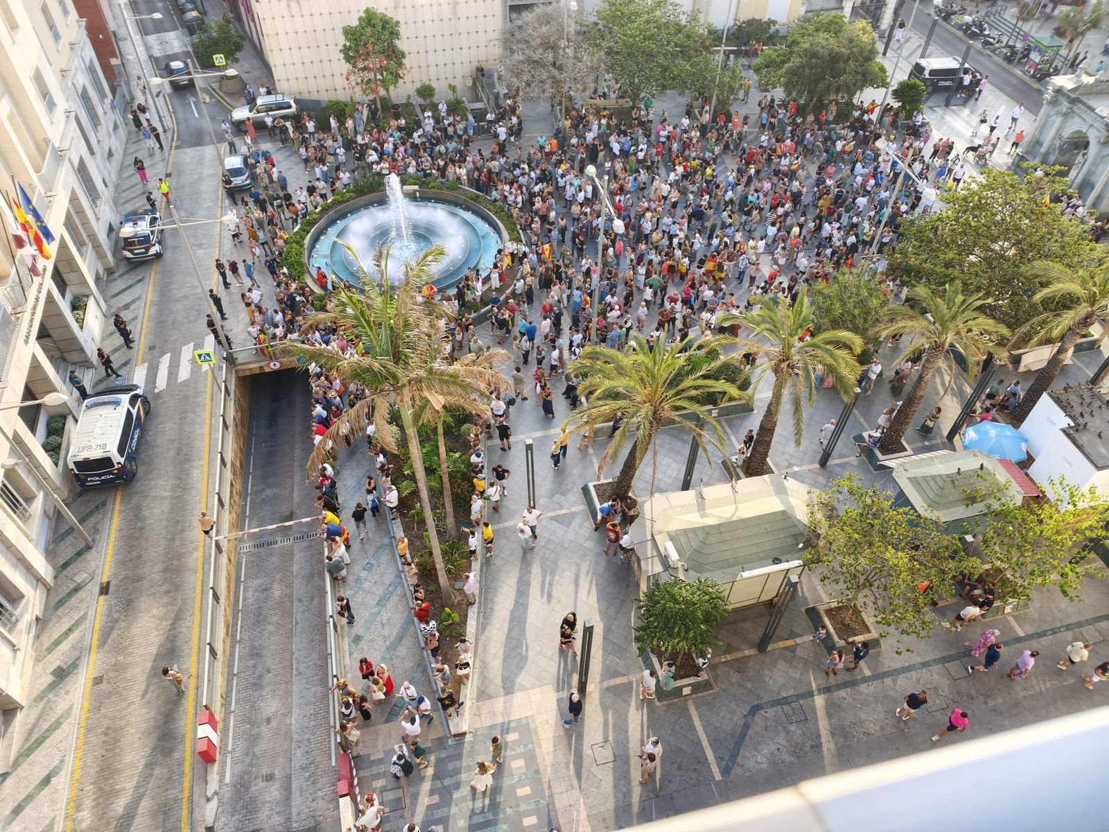 El jueves migratorio desde la lente de Nicol's