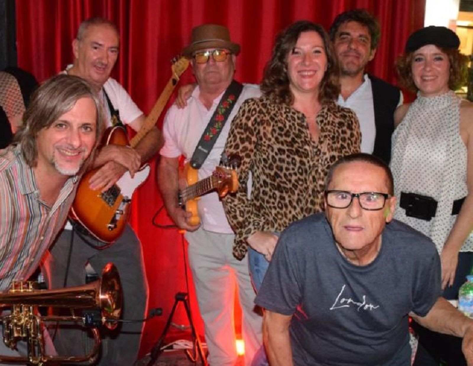 Los integrantes del grupo durante un día de concierto