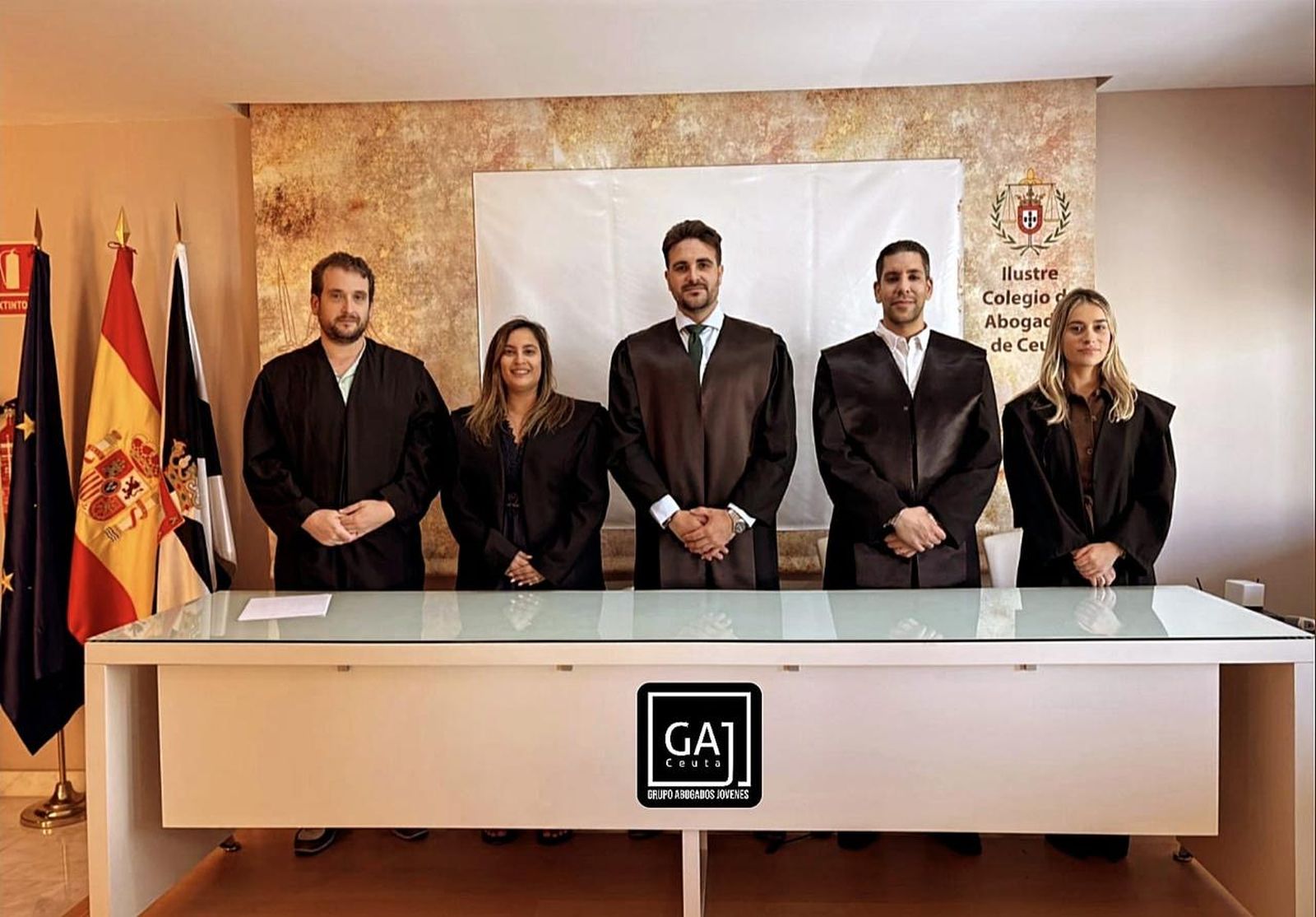 Foto del Grupo tras su renovación.